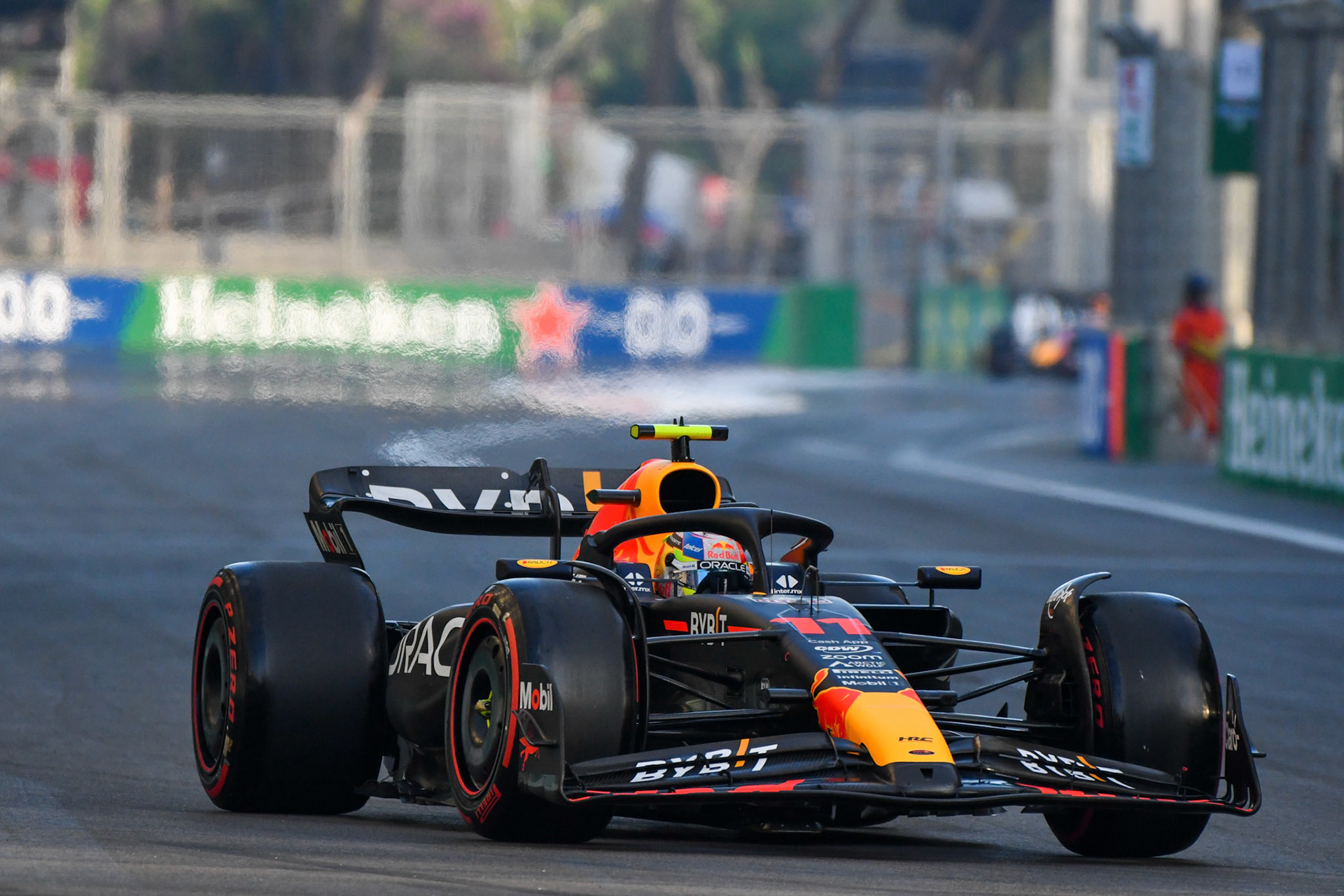 Sergio Perez (MEX) Red Bull Racing; Formel 1 GP Baku Azerbaijan. Freitag 28.04.2023