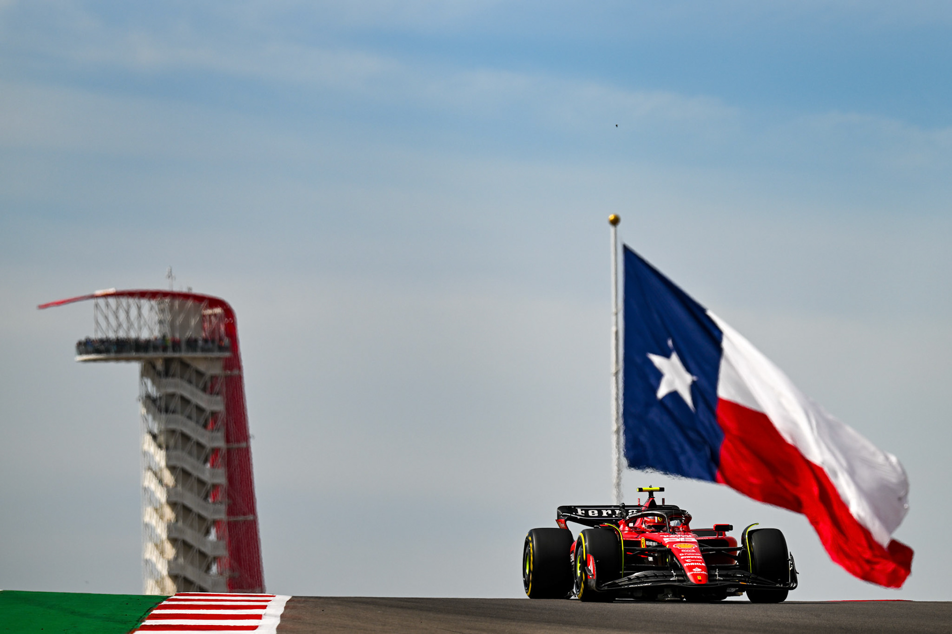 Carlos Sainz (ESP) Scuderia Ferrari; Formel 1 GP USA Austin Texas. Samstag 21.10.2023