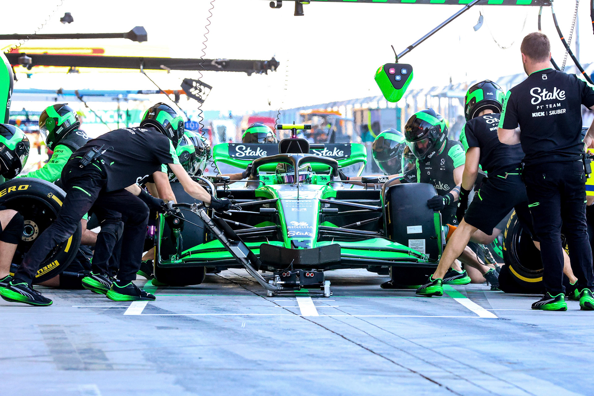 Guanyu Zhou #24, Stake F1 Team Kick Sauber; Formel 1 Pre-Season Tests Bahrain. Mittwoch, 21.02.2024