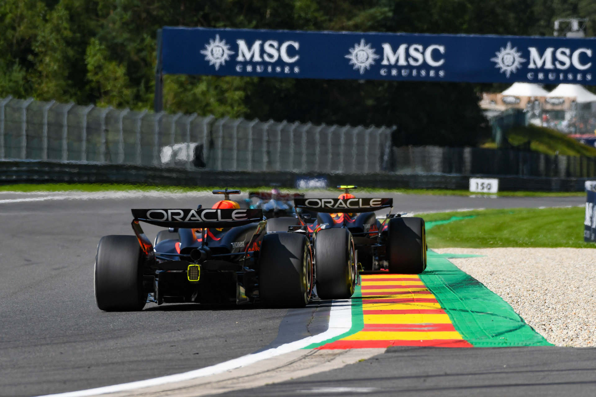 Sergio Perez #11, Oracle Red Bull Racing und Max Verstappen #1, Oracle Red Bull Racing;Formel 1 GP Spa / Belgien. Sonntag, 28.07.2024
