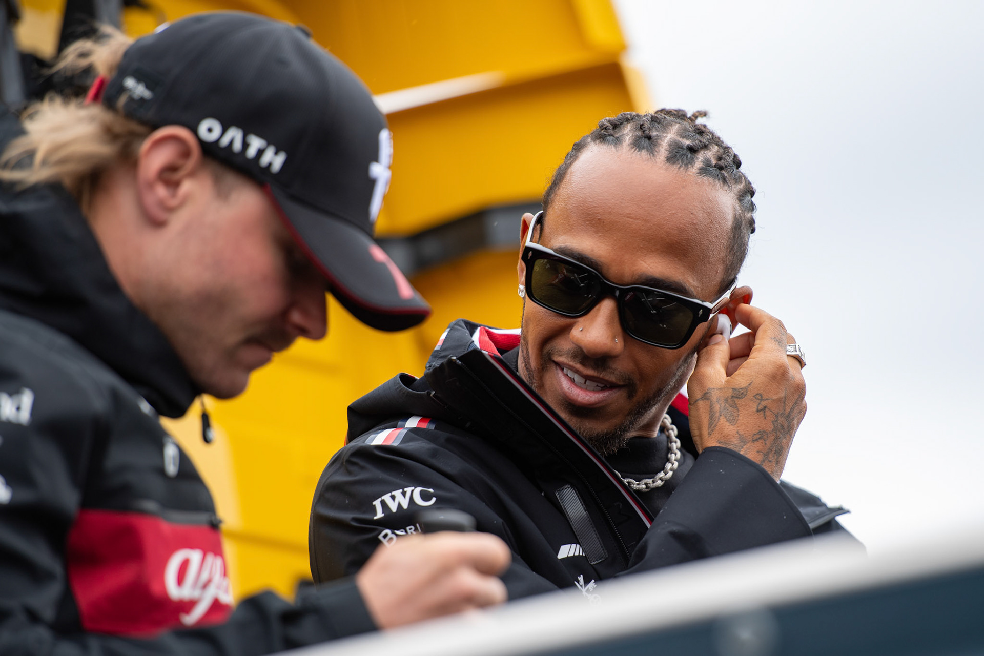 Lewis Hamilton und Valtteri Bottas; Formel 1 GP Holland / Zandvoort. Sonntag, 27.08.2023