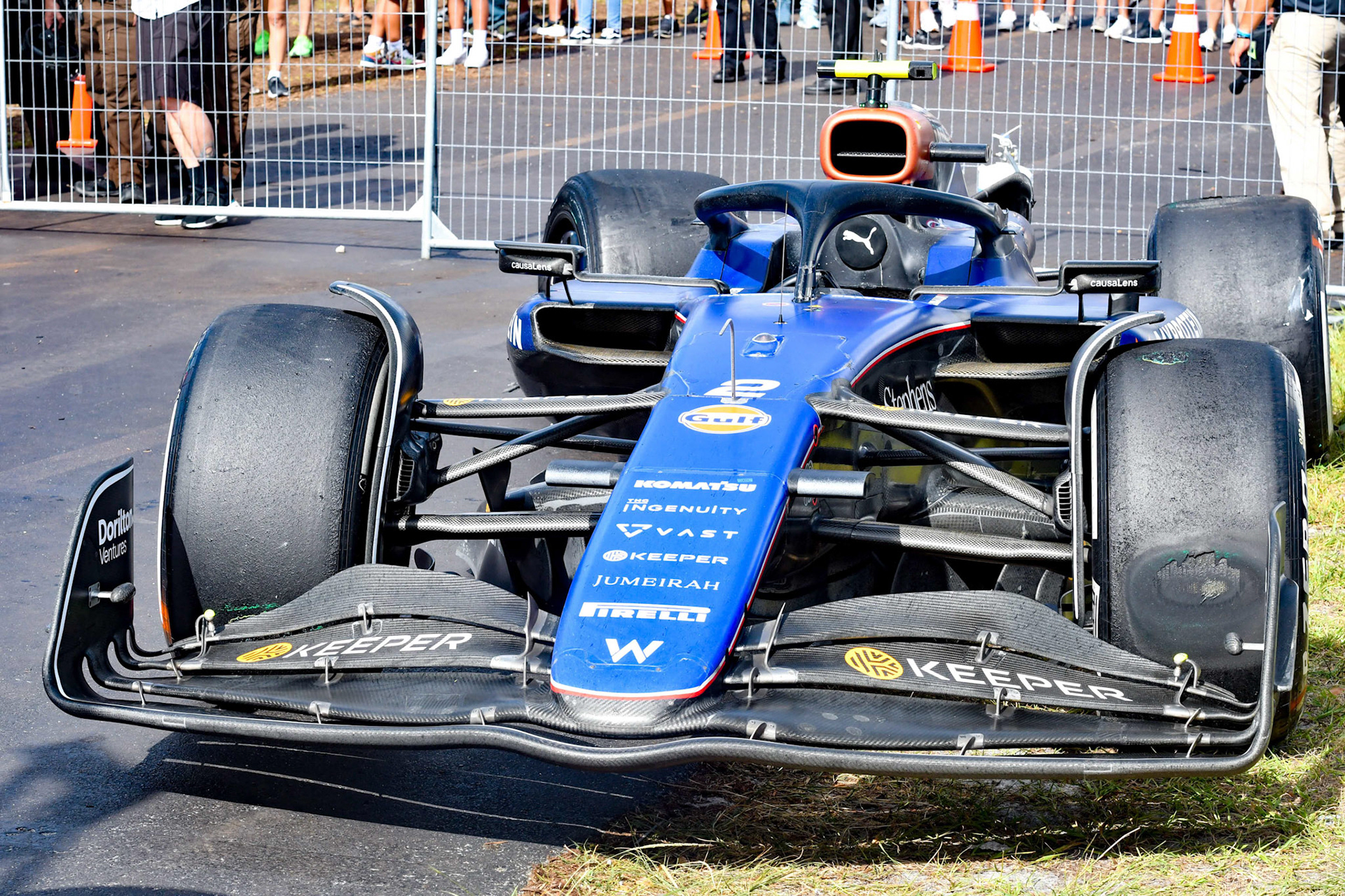 Logan Sargeant #2, Williams Racing gecrashtes Auto; Formel 1 GP Miami / USA. 05.05.2024