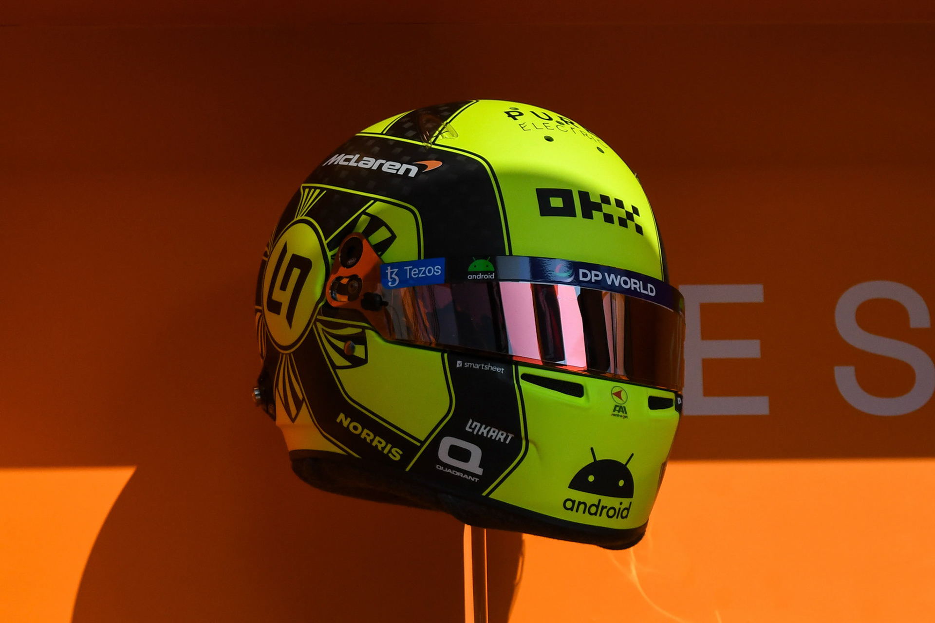 Lando Norris (GBR) McLaren F1 Team Helm; Formel 1 GP Barcelona. Samstag 03.06.2023
