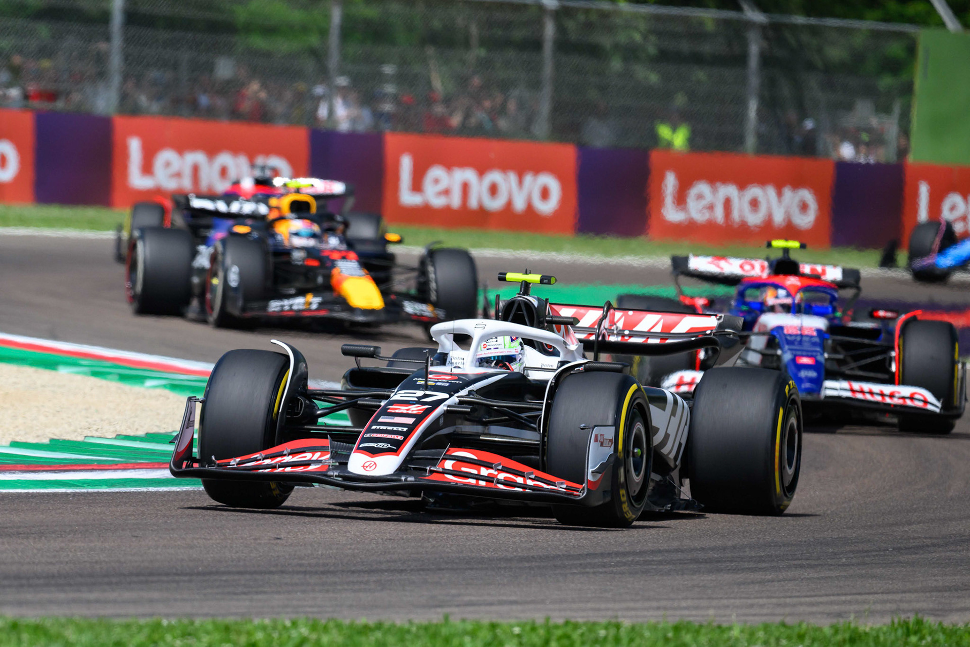 Nico Hülkenberg #27, MoneyGram Haas F1 Team und Yuki Tsunoda #22, Visa Cash App RB Formula One Team; F1 GP Imola / Italien Sonntag, 19.05.2024