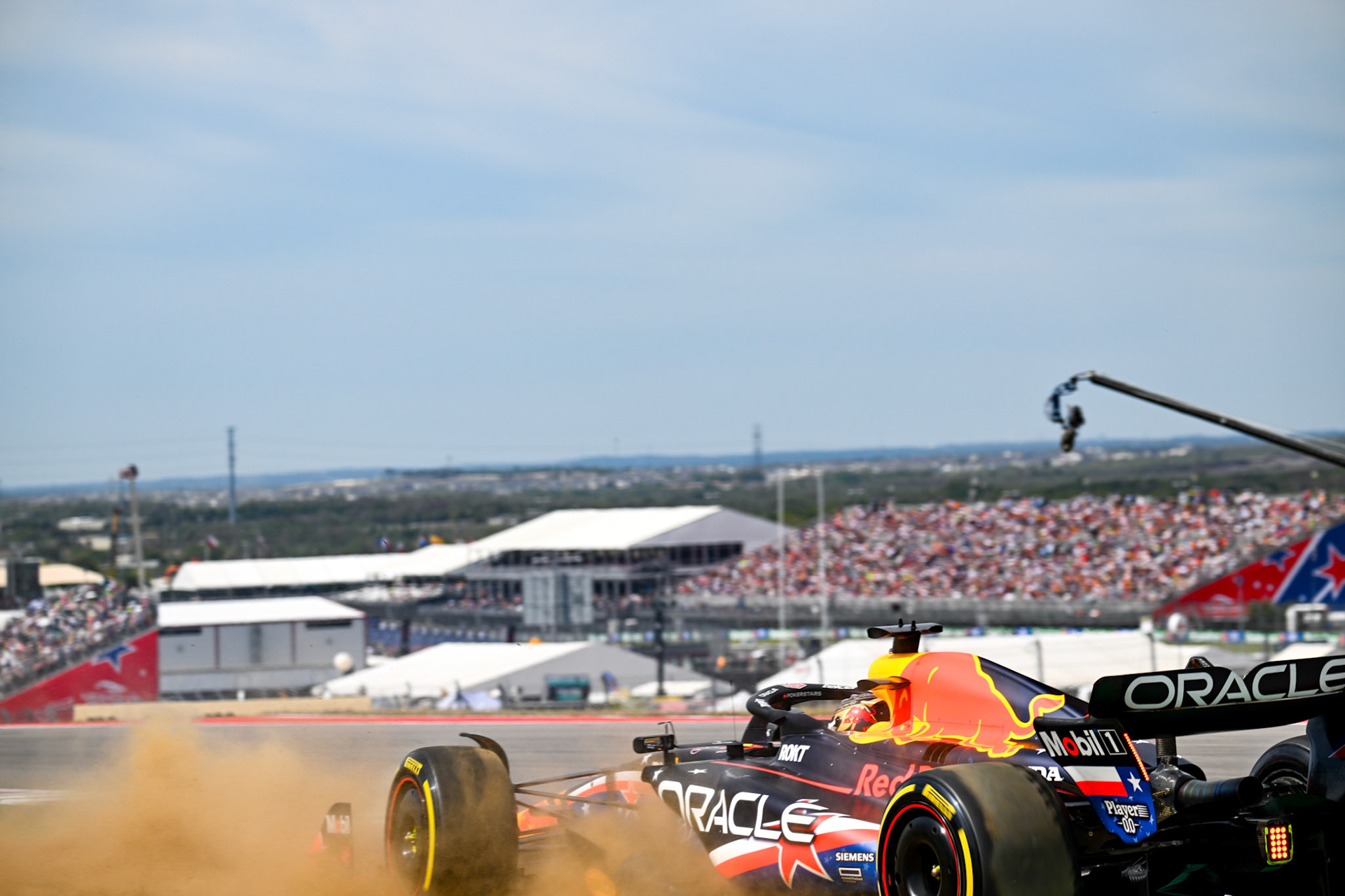 Max Verstappen´s 360 Grad Dreher im Sprint Shootout, (NED) Red Bull Racing;Formel 1 GP USA Austin Texas. Samstag 21.10.2023