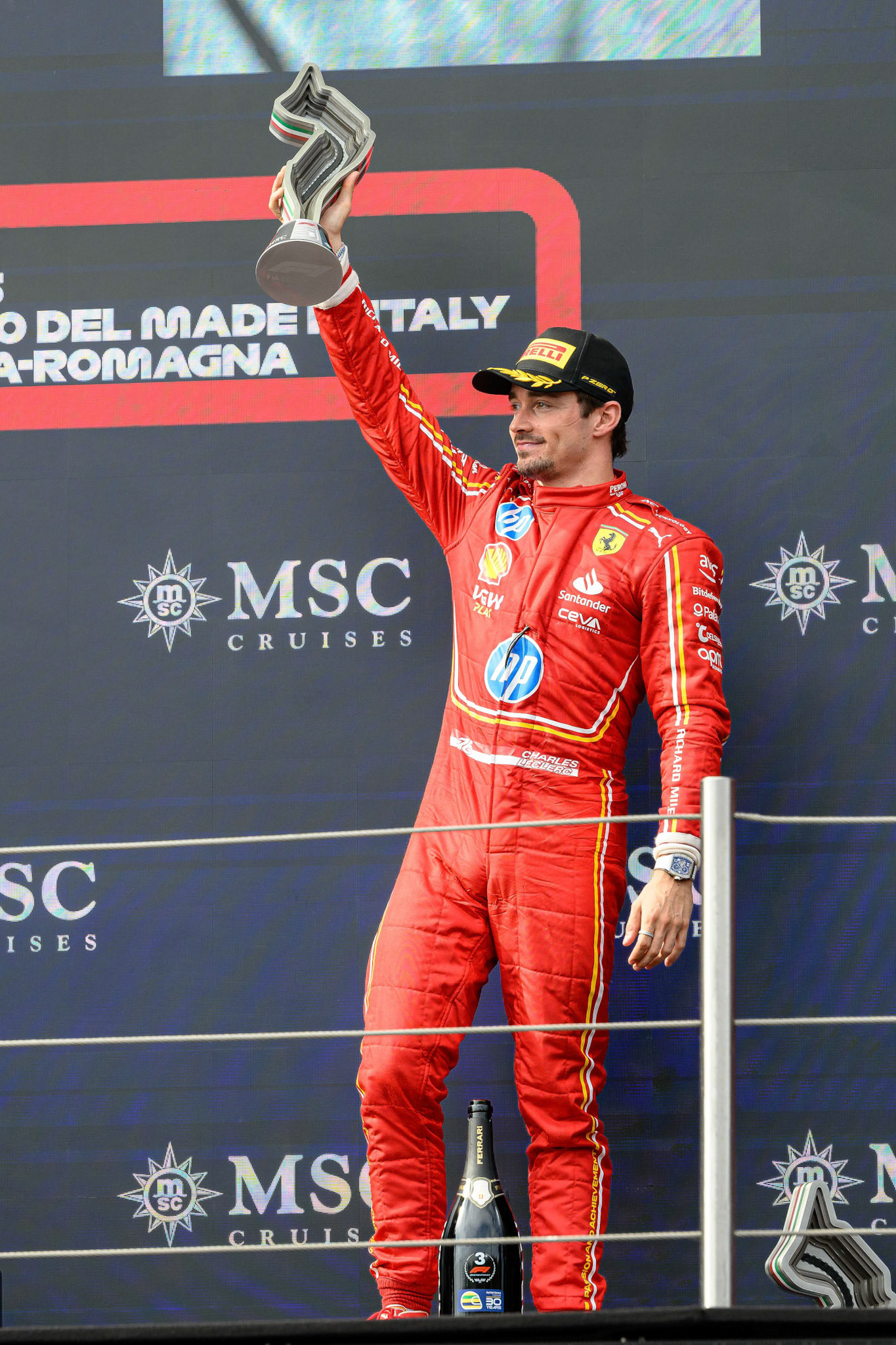 Charles Leclerc #16, Scuderia Ferrari auf dem Podium.; F1 GP Imola / Italien Sonntag, 19.05.2024