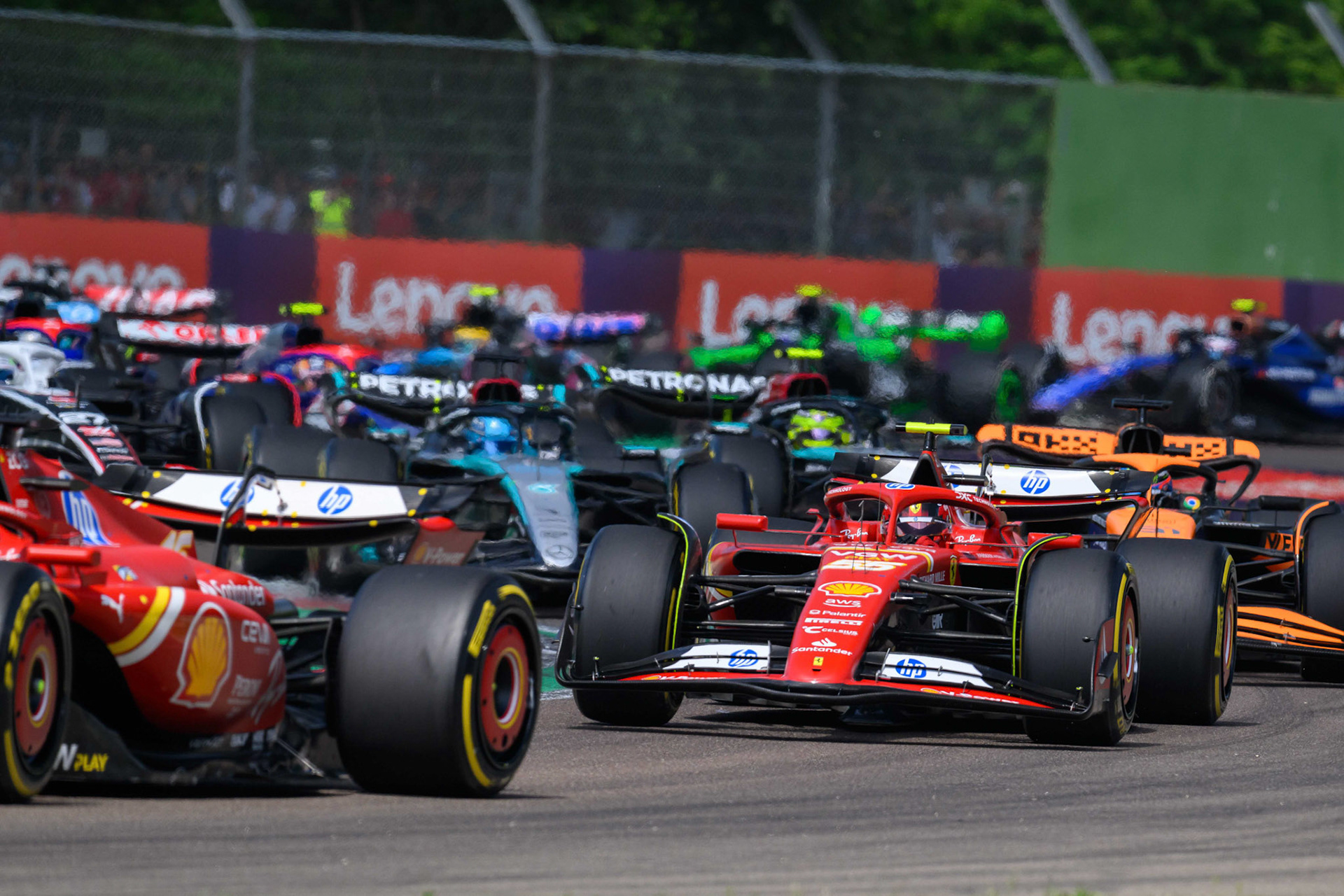 Carlos Sainz #55, Scuderia Ferrari Rennstart; F1 GP Imola / Italien Sonntag, 19.05.2024