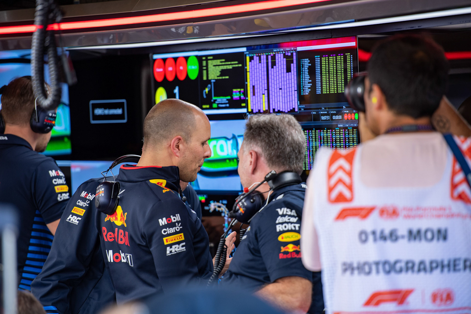 Gianpiero Lambiase und Christian Horner, Oracle Red Bull Racing; Formel1 GP Monaco Freitag, 24.05.2024