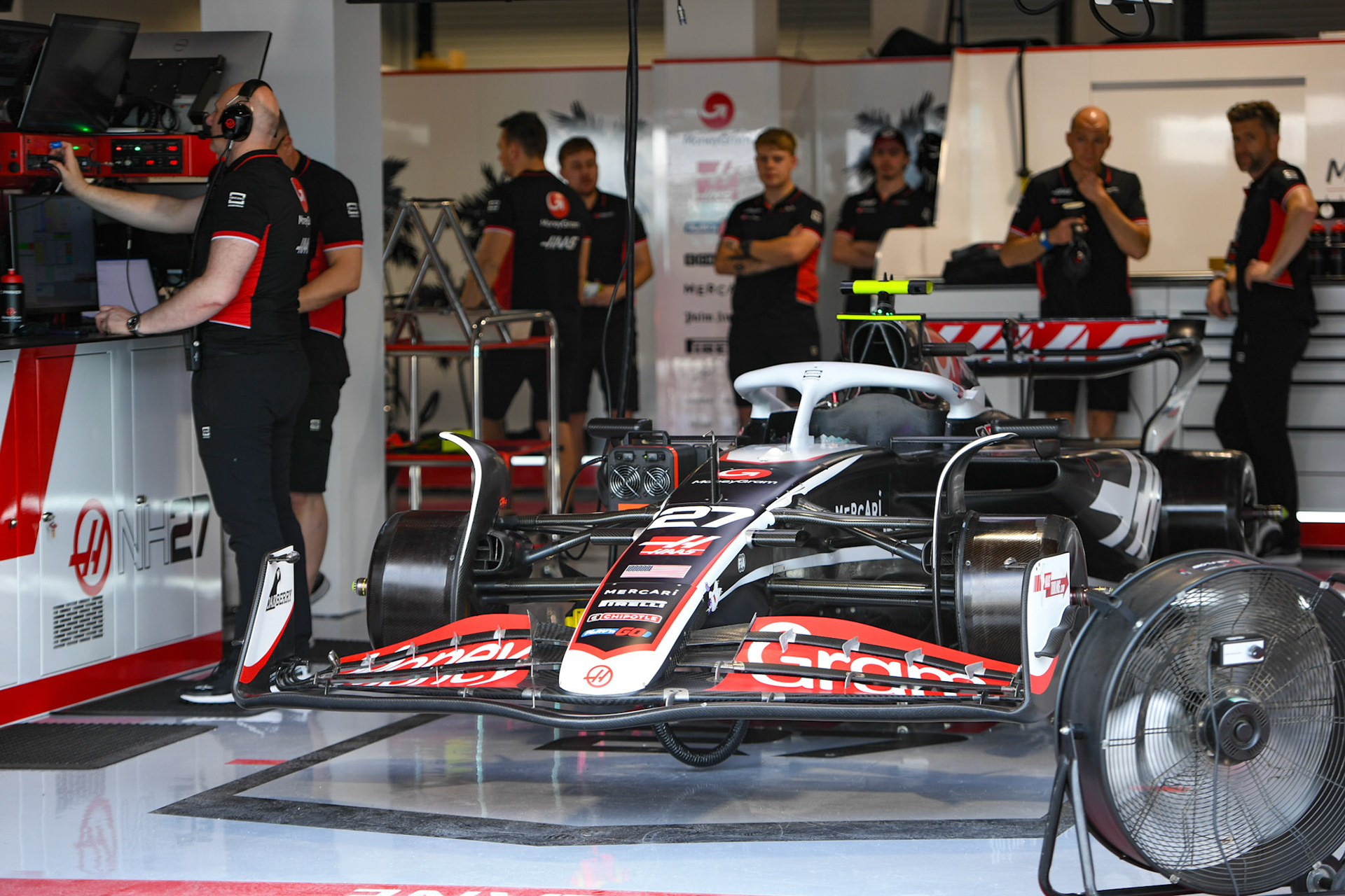 Nico Hülkenberg #27, MoneyGram Haas F1 Team; Formel 1 GP Miami / USA. 04.05.2024