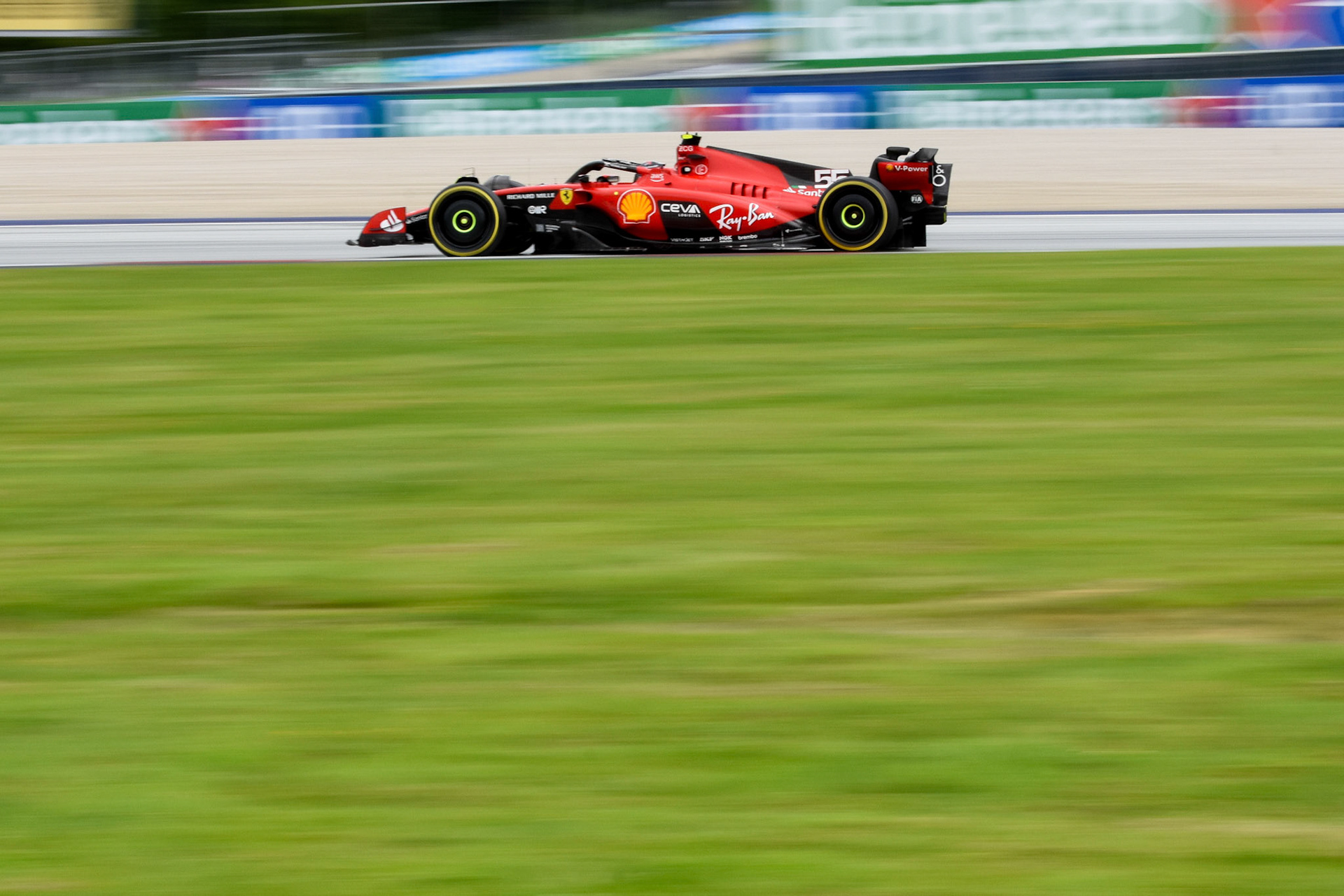Carlos Sainz (ESP) Scuderia Ferrari; Formel 1 GP Austria / Österreich. Sonntag, 02.07.2023