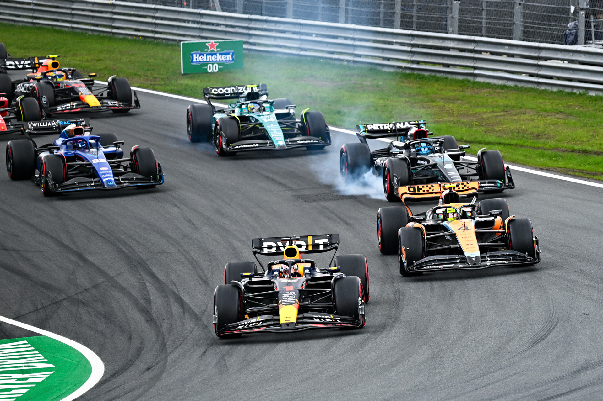 George Russell (GBR) Mercedes AMG F1 Team; Formel 1 GP Holland / Zandvoort. Sonntag, 27.08.2023