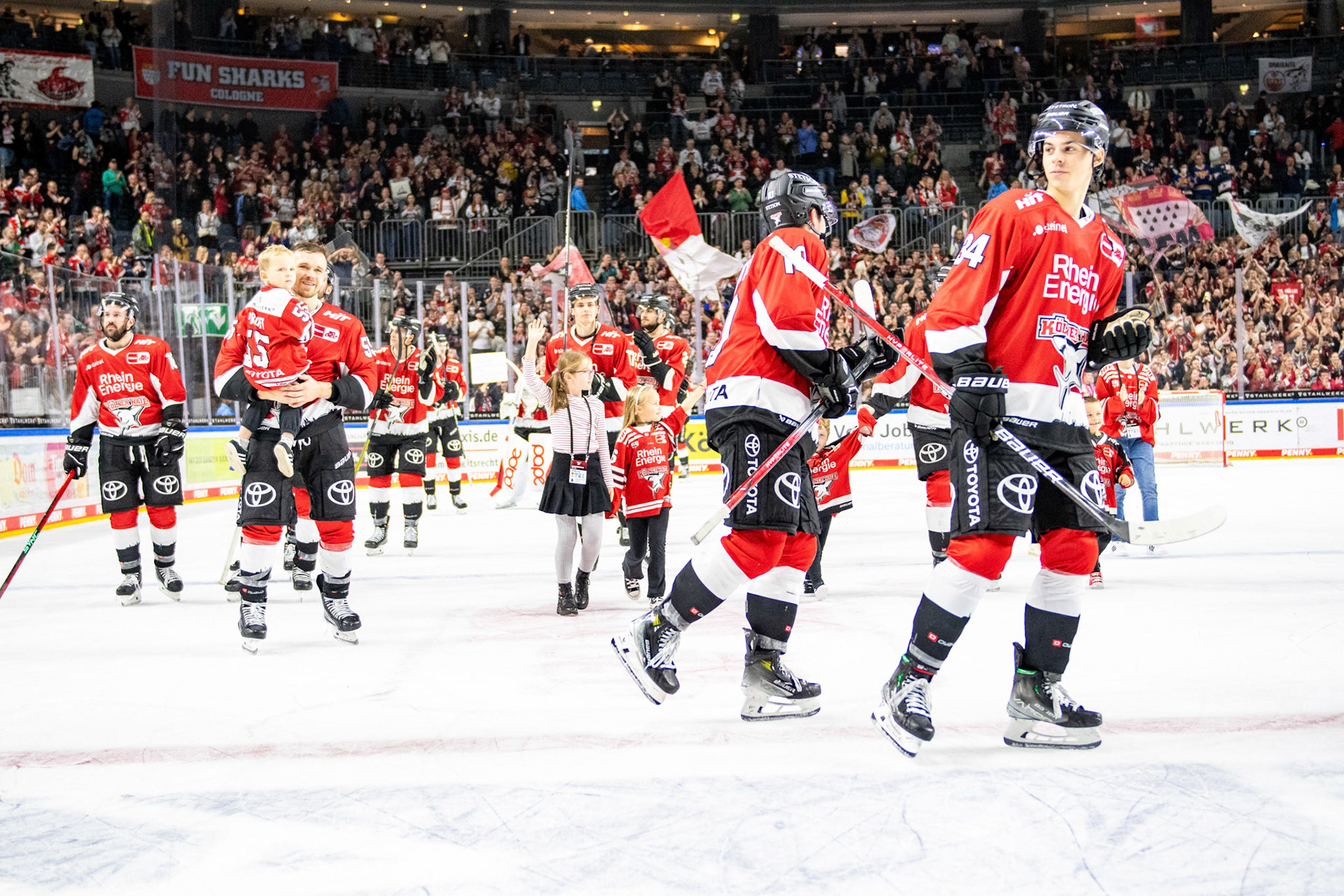 Koelner Haie Winner; DEL Kölner Haie - Augsburger Panther, 03.10.2023