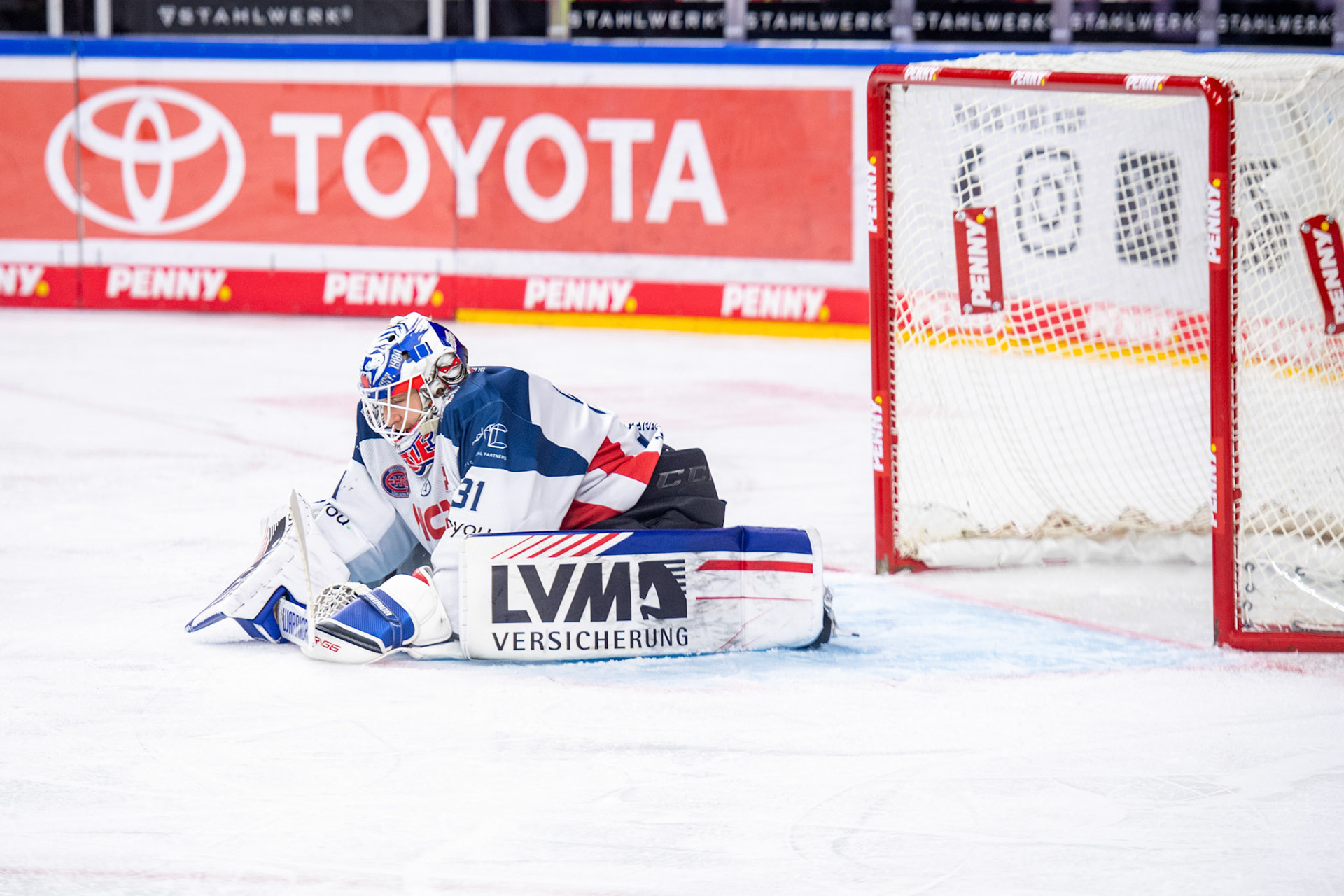 Niklas Treutle; DEL Kölner Haie - Nürnberg Ice Tigers, 17.12.2023