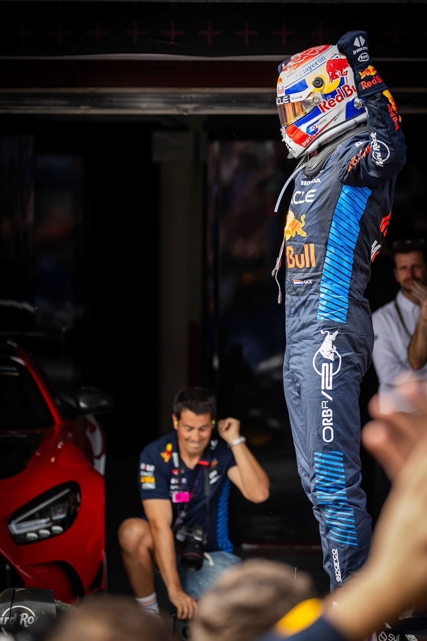 Max Verstappen #1, Oracle Red Bull Racing bejubelt seinen Sieg in Imola; F1 GP Imola / Italien Sonntag, 19.05.2024