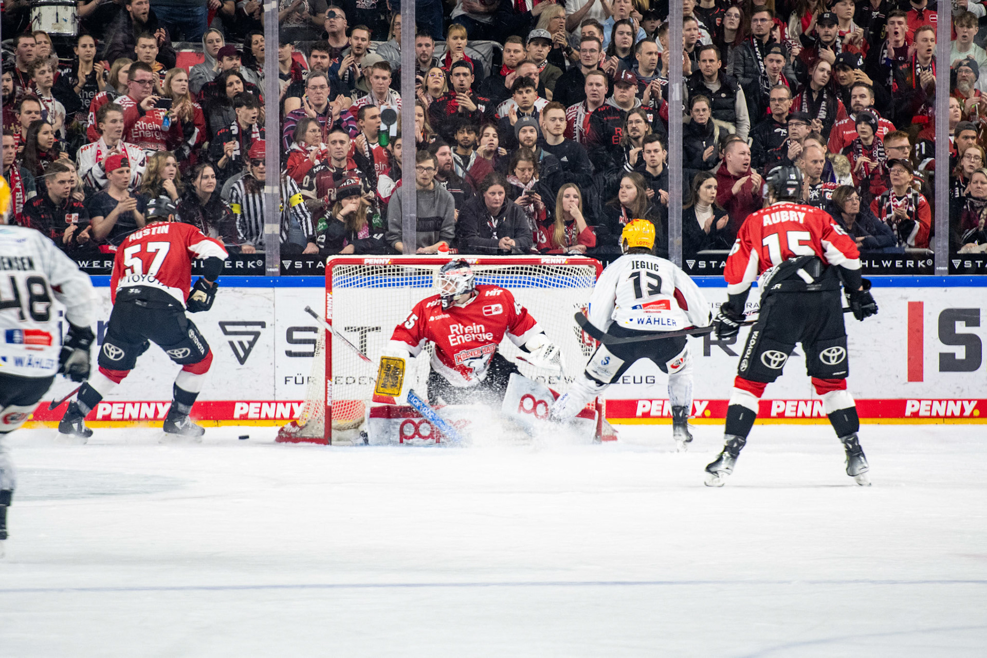 Tobias Ancicka, Brady Austin, Louis Marc Aubry, Ziga Jeglic; DEL Kölner Haie - Fishtown Pinguins Bremerhaven, 30.01.2024