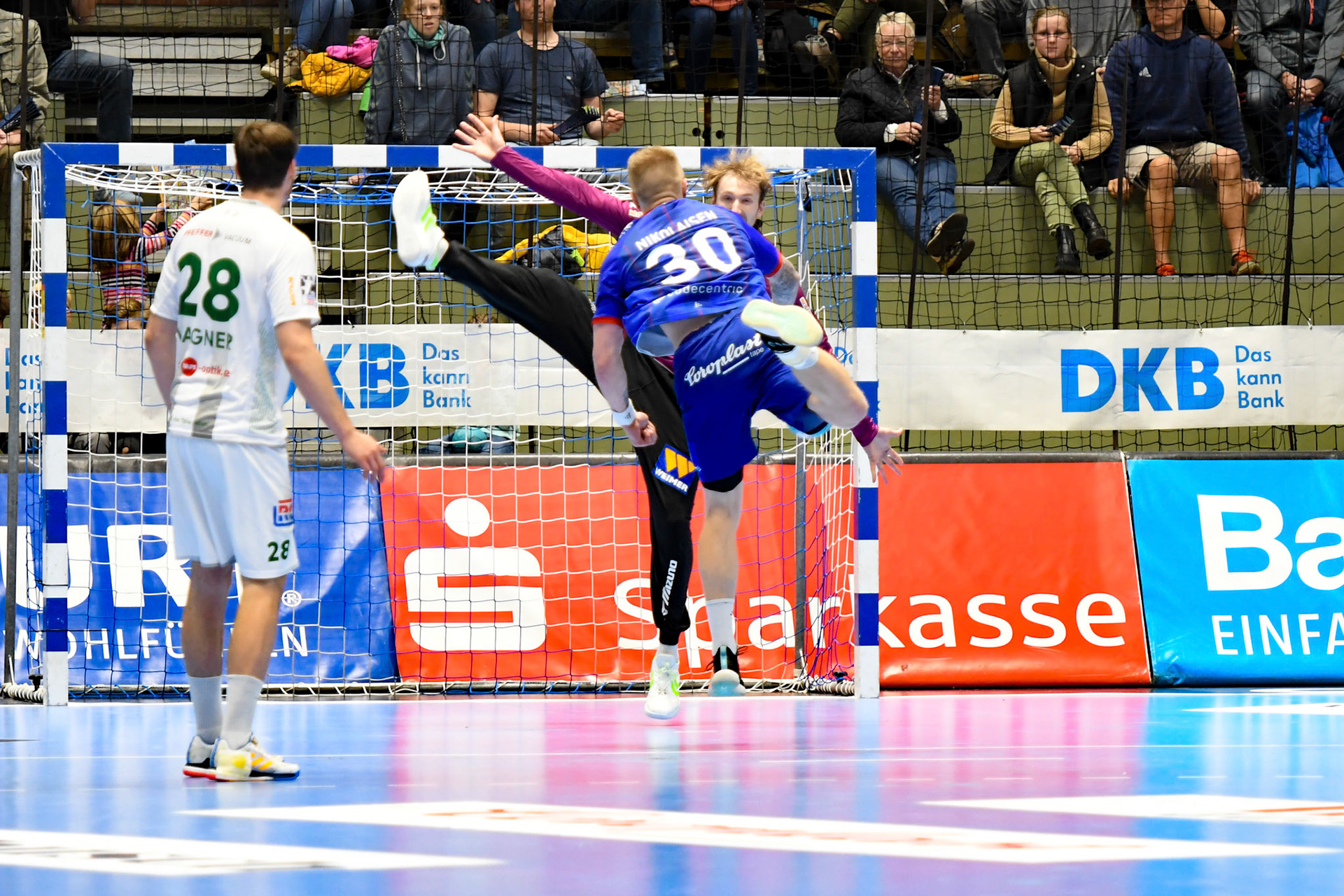 Tom Kare Nikolaisen #30; Handball Bundesliga; BHC 06 - HSG Wetzlar 06.11.2022