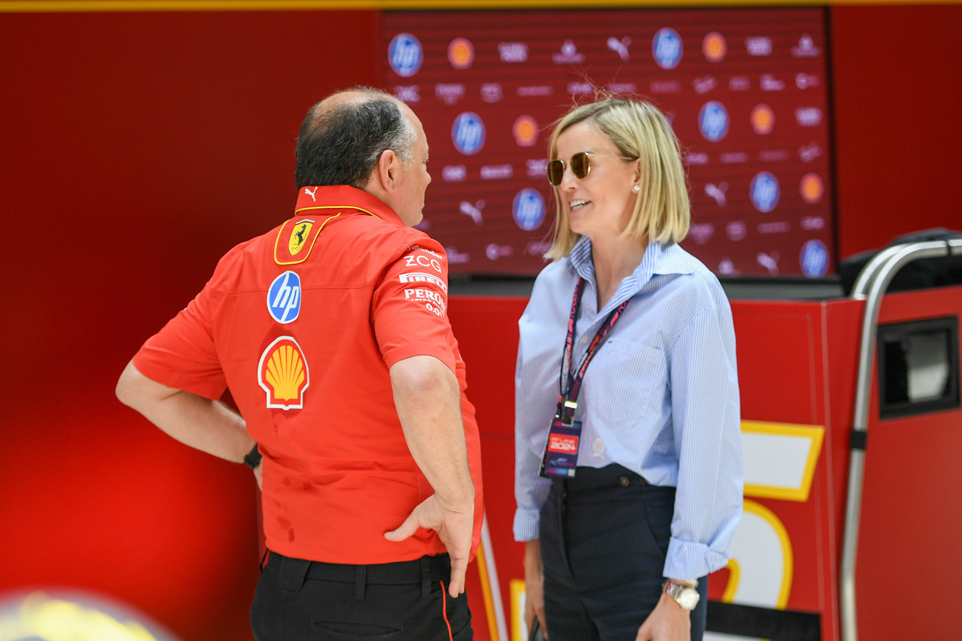 Frederic Vasseur, Teamchef Scuderia Ferrari und Susi Wolff ; Formel 1 GP Miami / USA. 05.05.2024