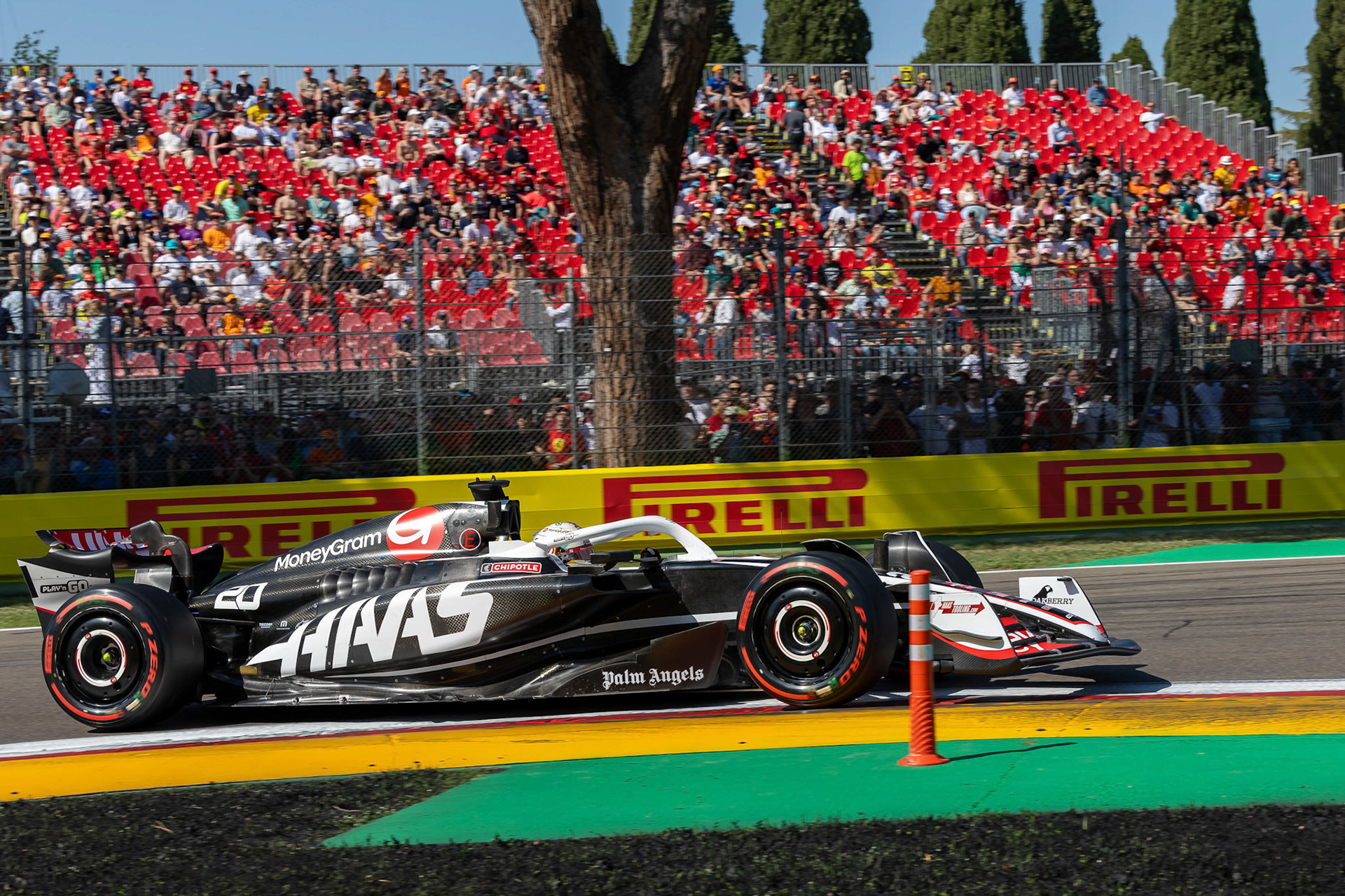 Kevin Magnussen #20, MoneyGram Haas F1 Team; F1 GP Imola / Italien Samstag, 18.05.2024