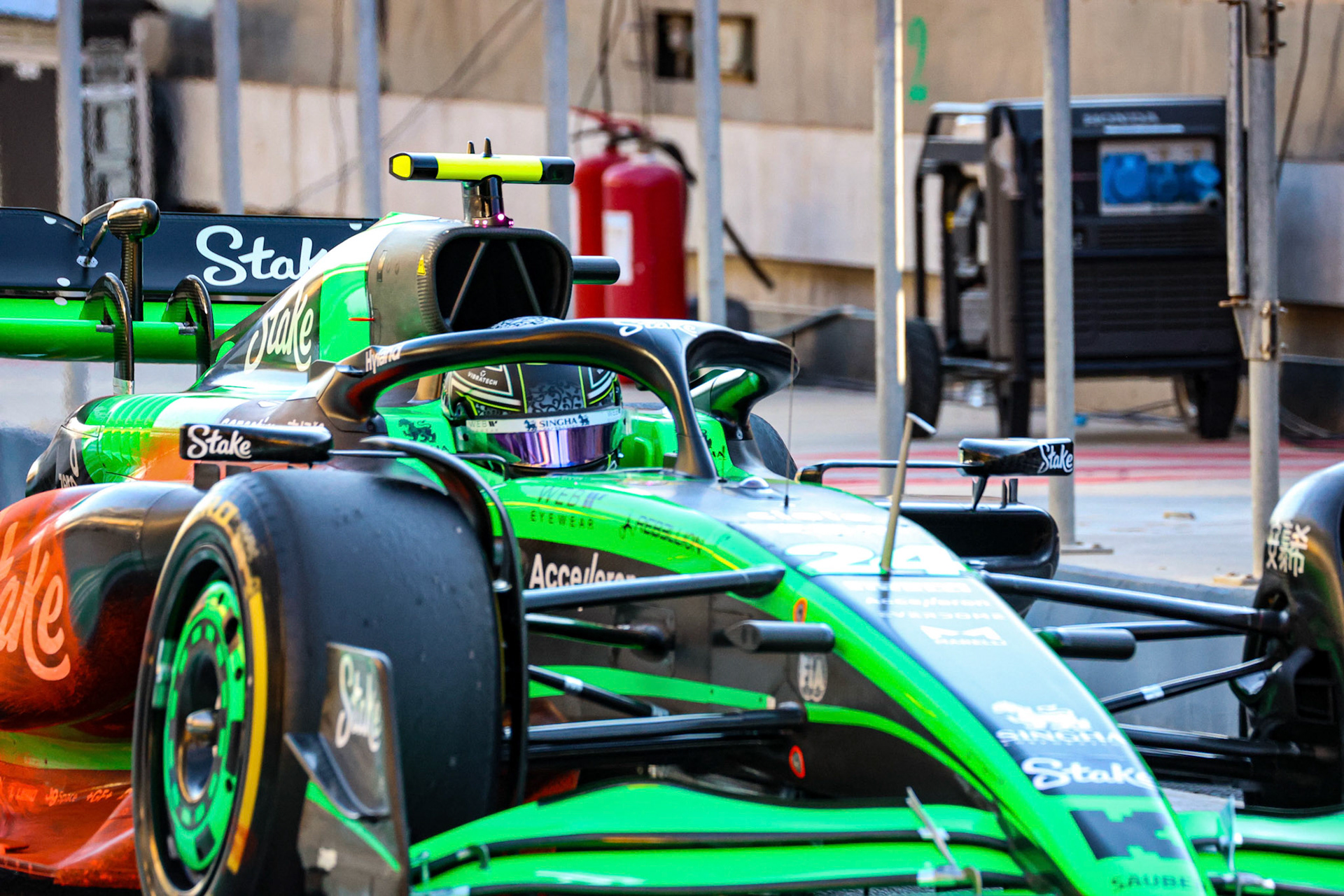 Guanyu Zhou #24, Stake F1 Team Kick Sauber; Formel 1 Pre-Season Tests Bahrain. Mittwoch, 21.02.2024