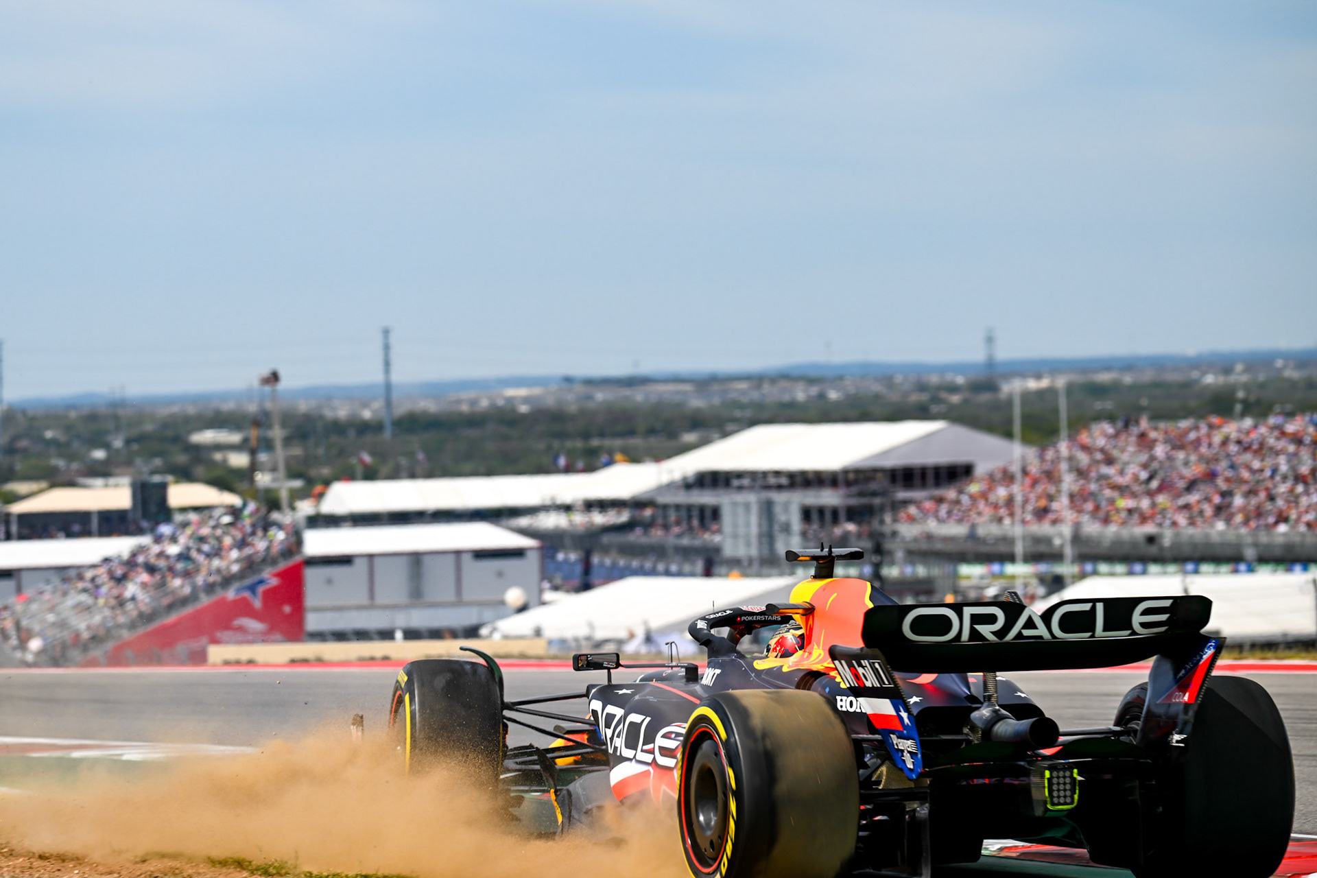 Max Verstappen´s 360 Grad Dreher im Sprint Shootout, (NED) Red Bull Racing;Formel 1 GP USA Austin Texas. Samstag 21.10.2023