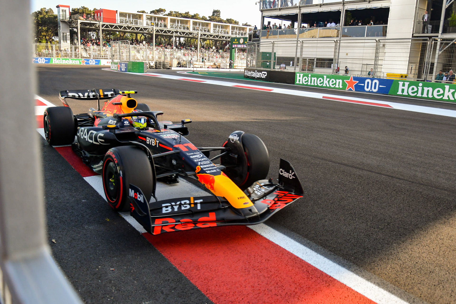 Sergio Perez (MEX) Red Bull Racing; Formel 1 GP Baku Azerbaijan. Freitag 28.04.2023
