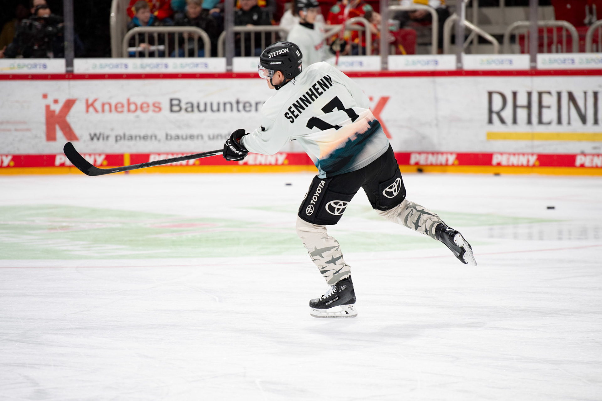 Jan Luca Sennhenn; DEL Düsseldorfer EG - Kölner Haie, 25.02.2024