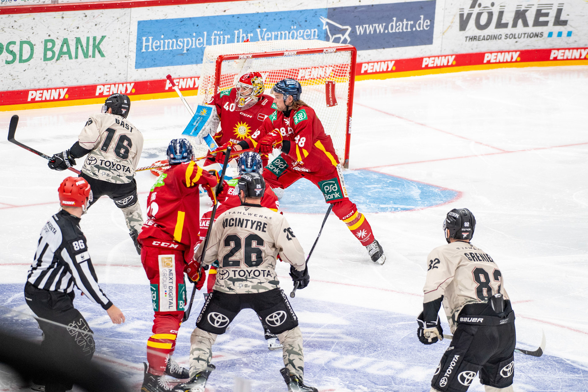 David Mcintyre, Jason Bast, Henrik Haukeland, Torsten Ankert; DEL Düsseldorfer EG - Kölner Haie, 25.02.2024