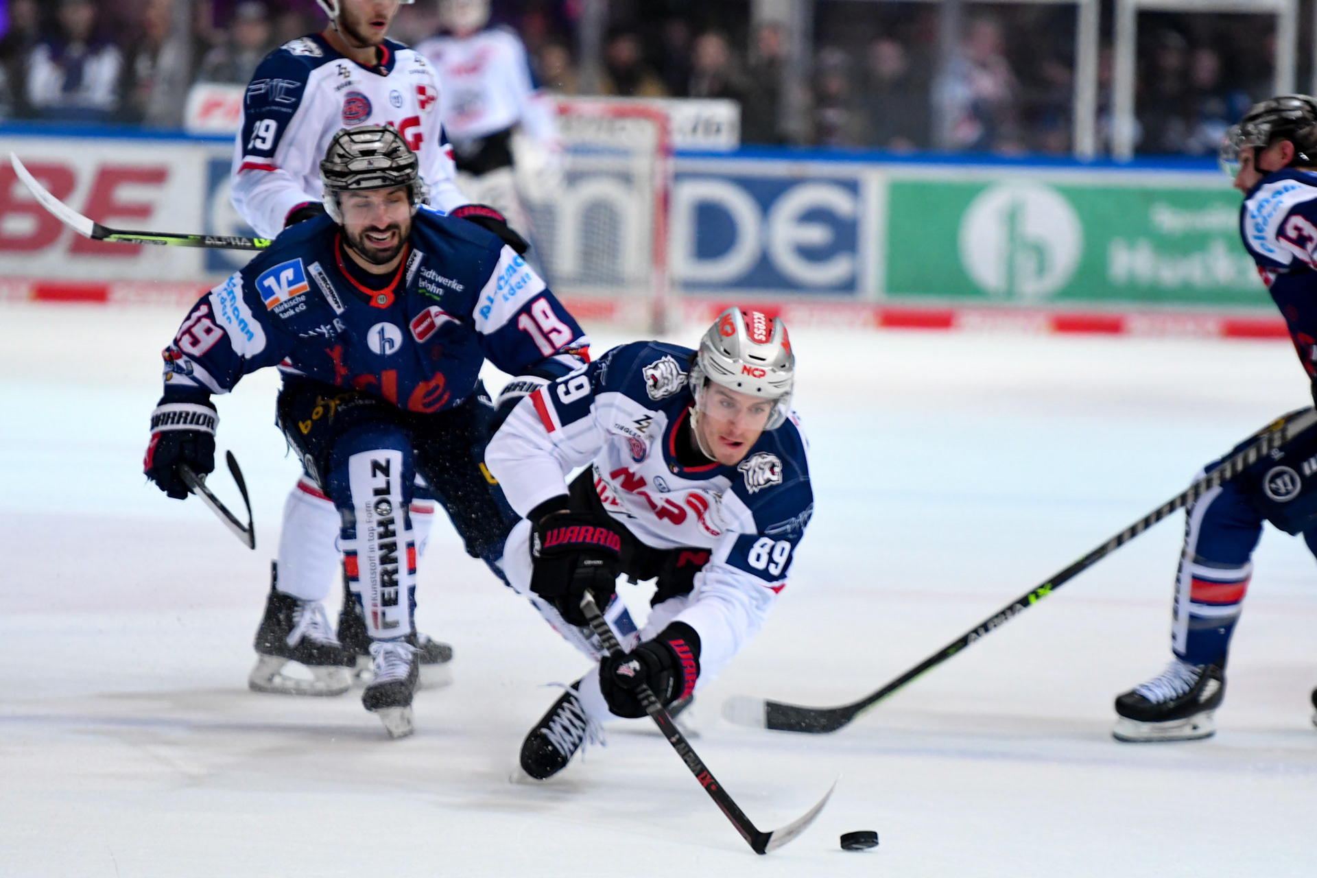Gregor Macleod 89; DEL Iserlohn Roosters - Nuernberg Ice Tigers 17.02.2023