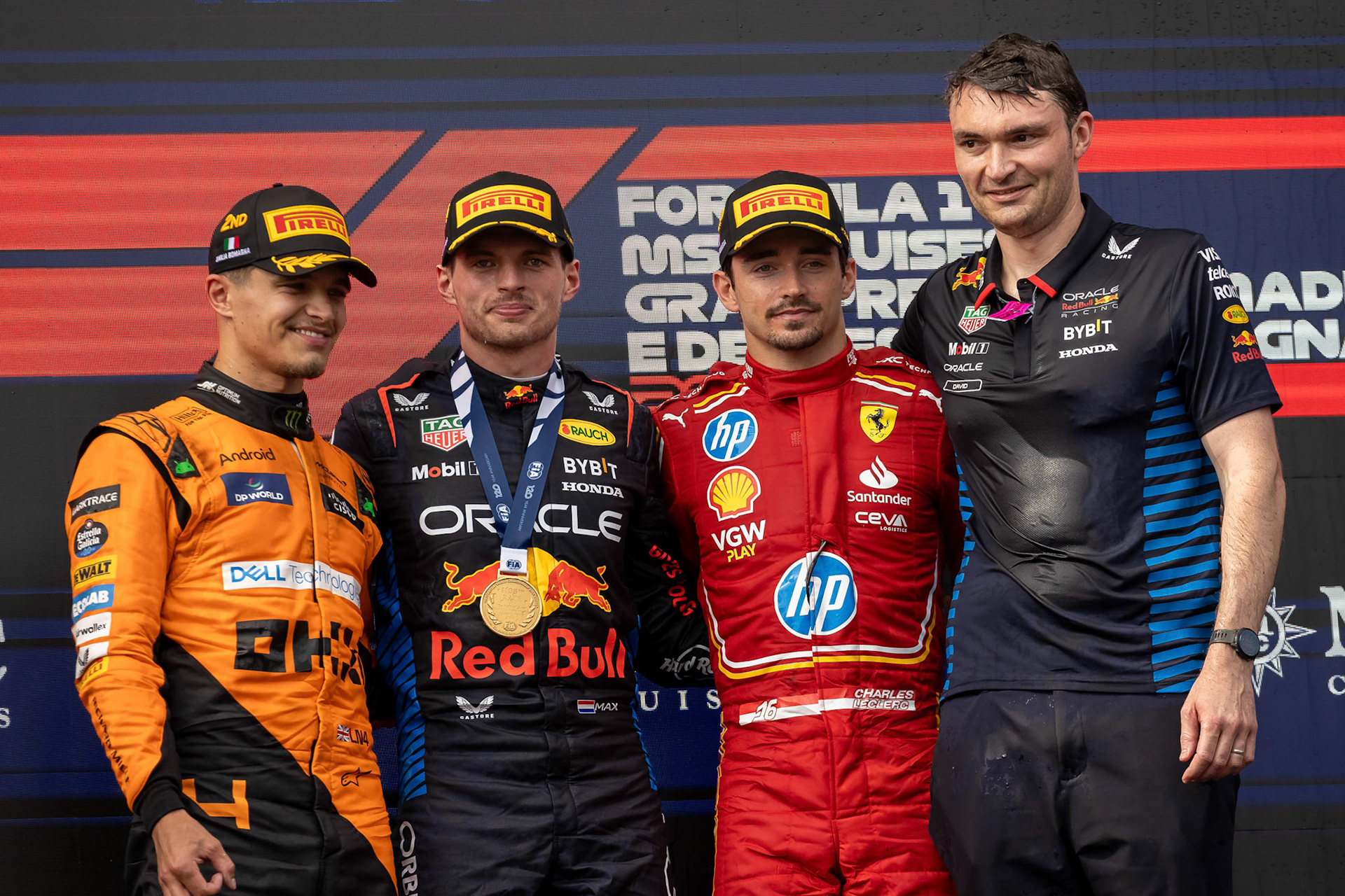 Lando Norris #4, McLaren Formula 1 Team und Max Verstappen #1, Oracle Red Bull Racing und Charles Leclerc #16, Scuderia Ferrari auf dem Podium.; F1 GP Imola / Italien Sonntag, 19.05.2024