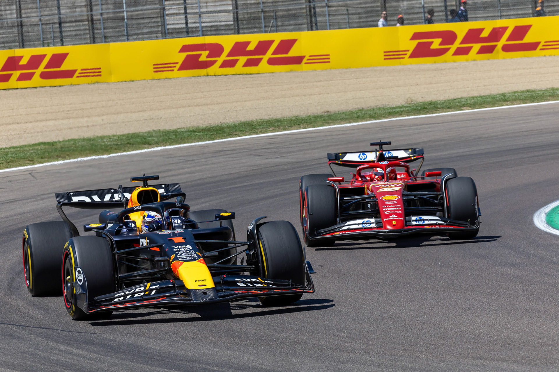 Max Verstappen #1, Oracle Red Bull Racing und Charles Leclerc #16, Scuderia Ferrari; F1 GP Imola / Italien Samstag, 18.05.2024