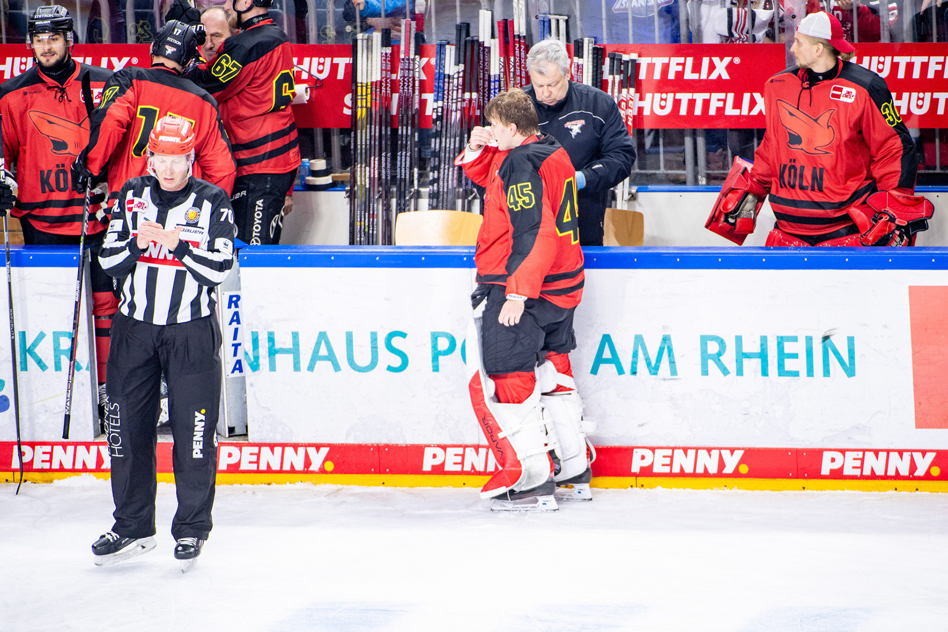 Tobias Ancicka; DEL Kölner Haie - Nürnberg Ice Tigers, 17.12.2023