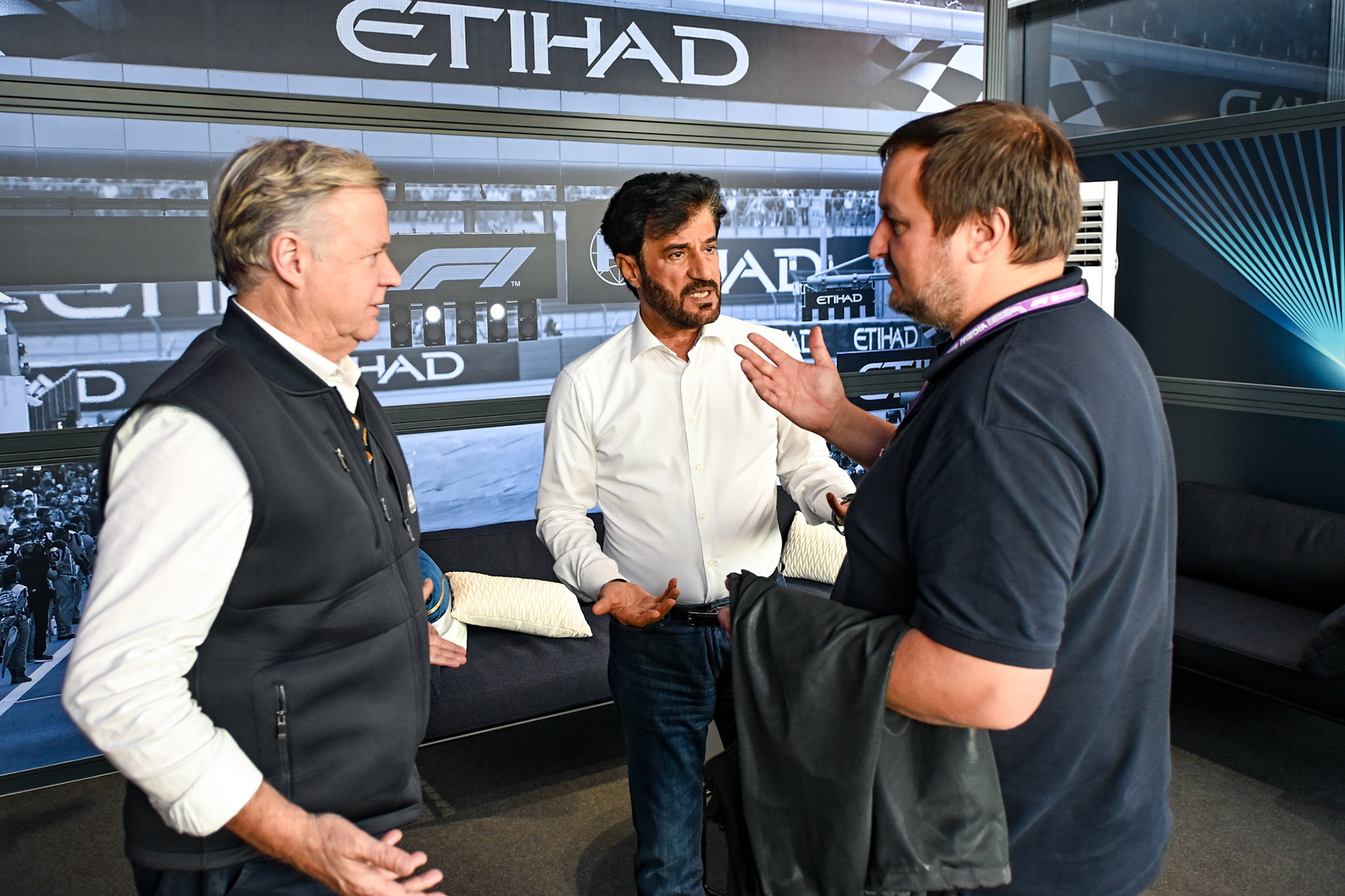 Mohammed bin Sulayem im Interview mit Christian Nimmervoll; Formel 1 GP Spa Francorchamps/ Belgien. Samstag, 29.07.2023