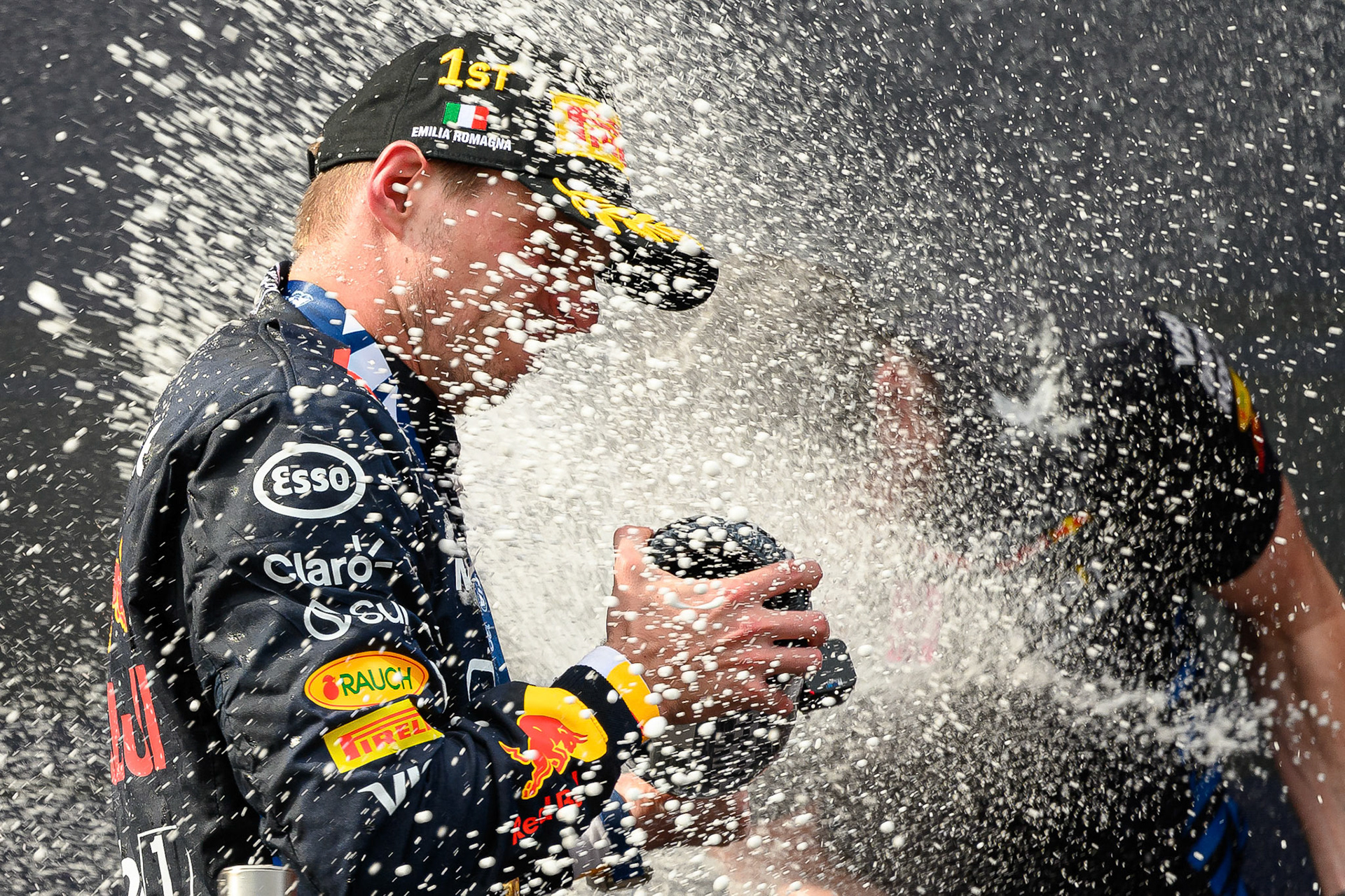 Max Verstappen #1, Oracle Red Bull Racing Champagerdusche; F1 GP Imola / Italien Sonntag, 19.05.2024