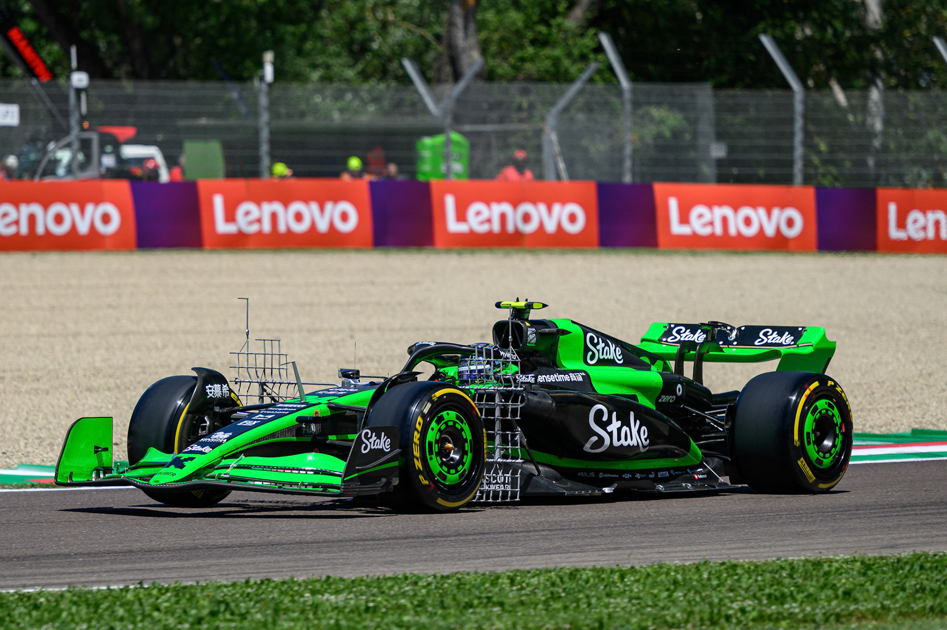 Guanyu Zhou #24, Stake F1 Team Kick Sauber; F1 GP Imola / Italien Freitag, 17.05.2024