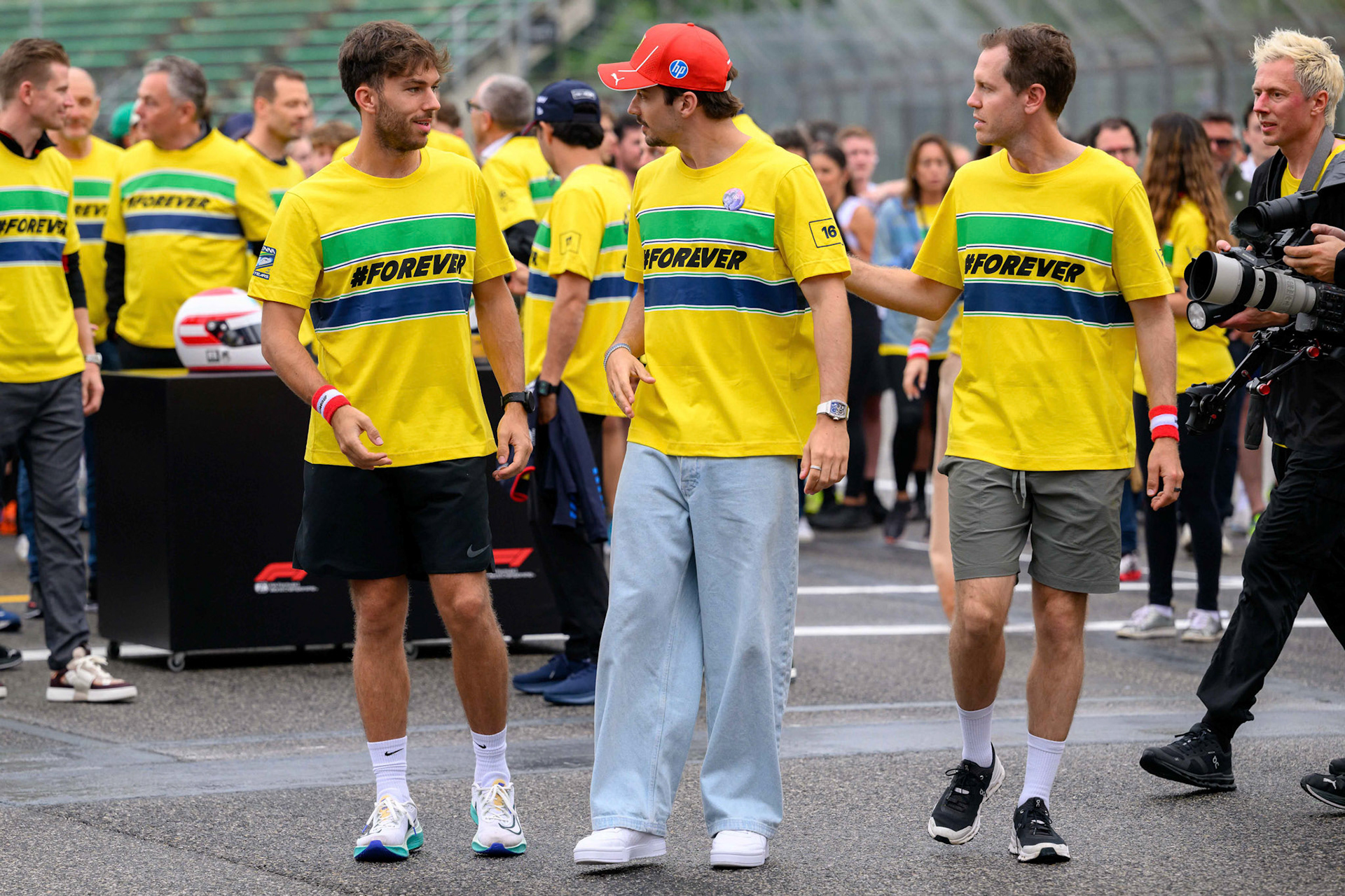 Pierre Gasly #10, BWT Alpine F1 Team, Charles Leclerc #16, Scuderia Ferrari, Sebastian Vettel; F1 GP Imola / Italien Donnerstag, 16.05.2024