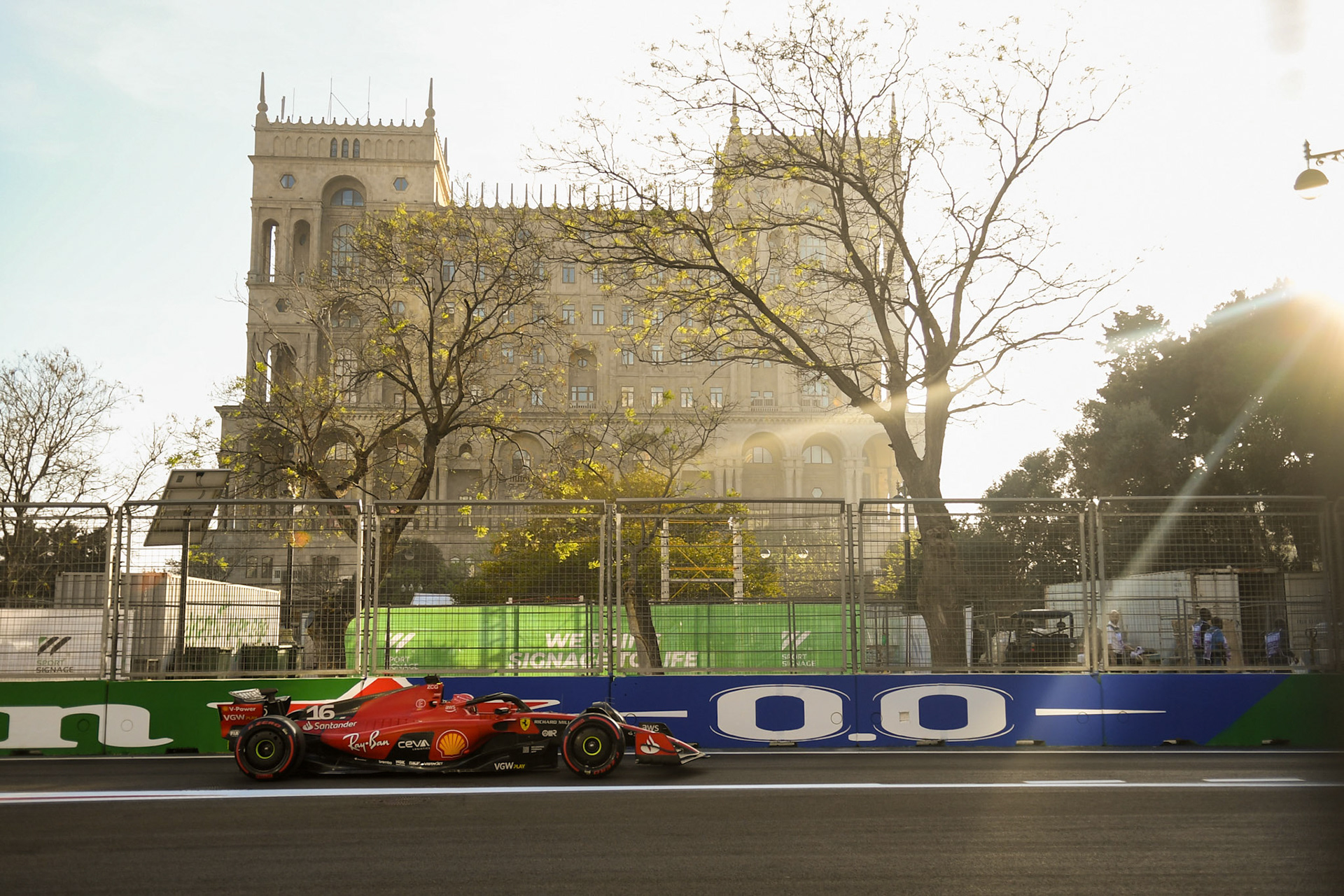 Charles Leclerc (MCO) Scuderia Ferrari; Formel 1 GP Baku Azerbaijan. Freitag 28.04.2023