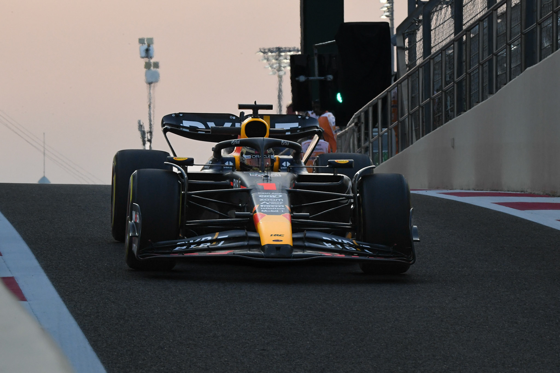 Max Verstappen (NED) Red Bull Racing;Formel 1 GP Abu Dhabi. Freitag 24.11.2023