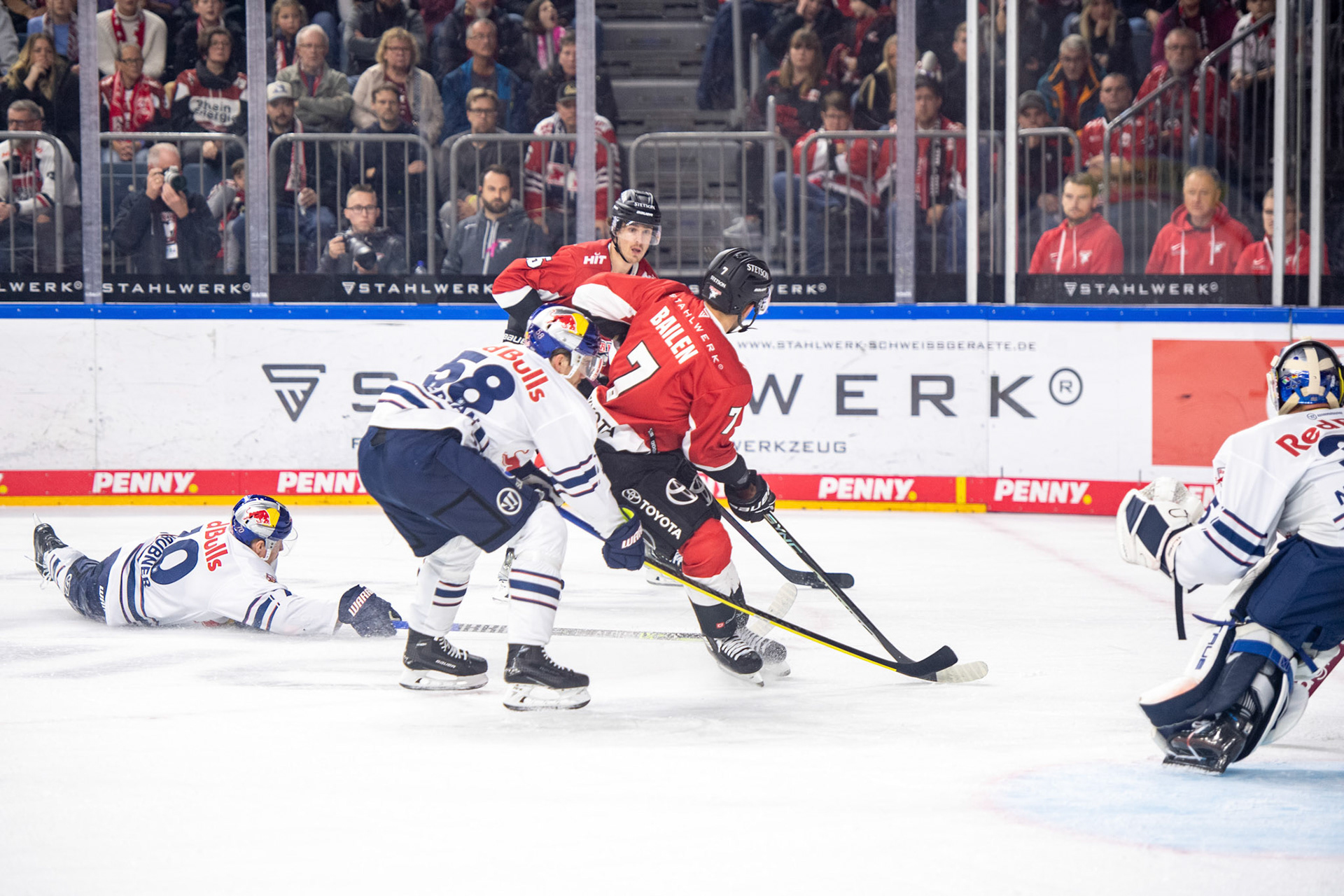 Nicholas Bailen; DEL Kölner Haie - EHC Red Bull München, 27.10.2023
