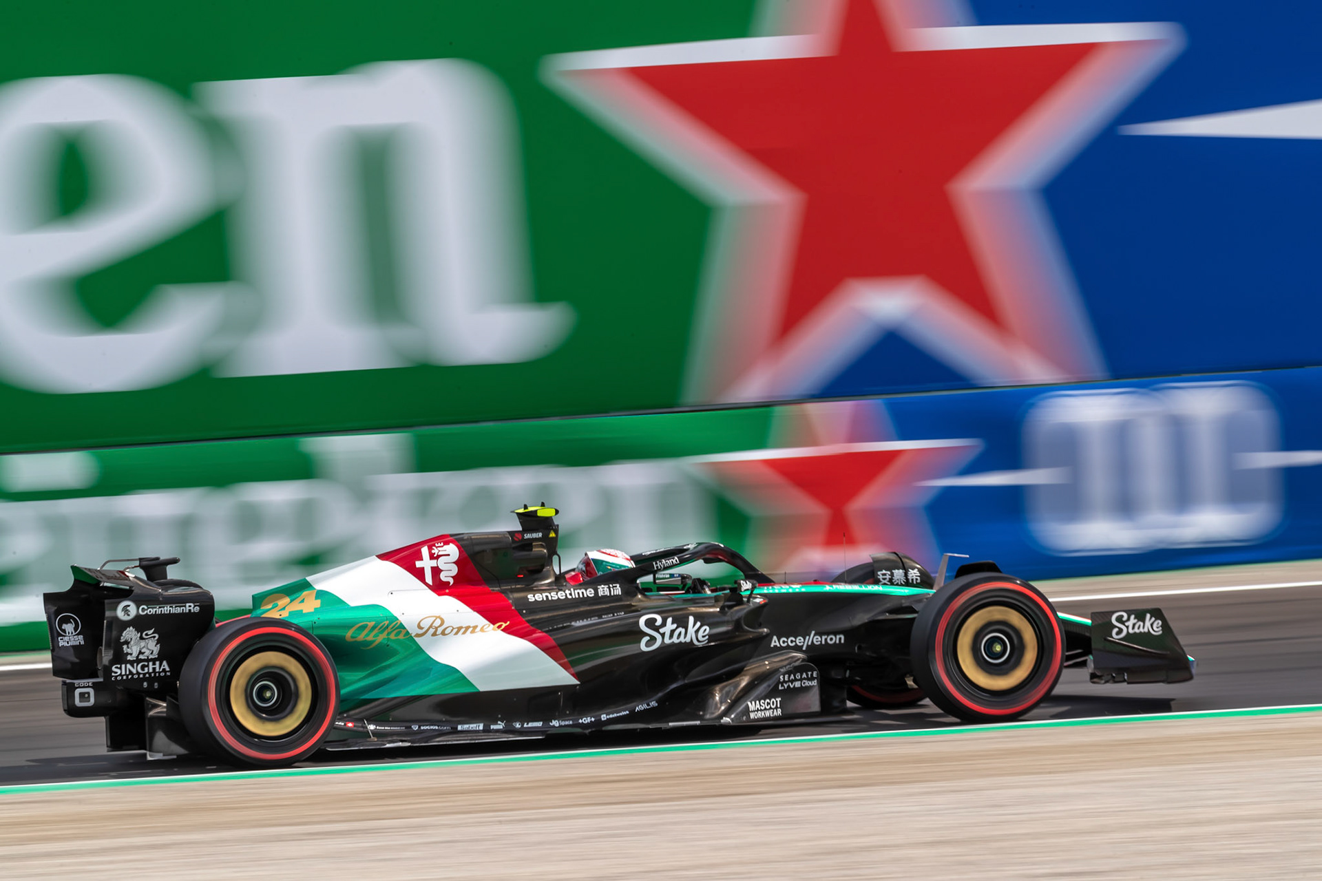 Guanyu Zhou (CHN) Alfa Romeo F1 Team;Formel 1 GP Italien / Monza. Freitag, 01.09.2023