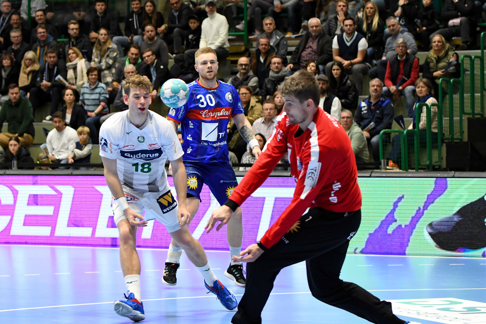 Tom Kare Nikolaisen #30; Handball Bundesliga; BHC 06 - HSG Wetzlar 06.11.2022