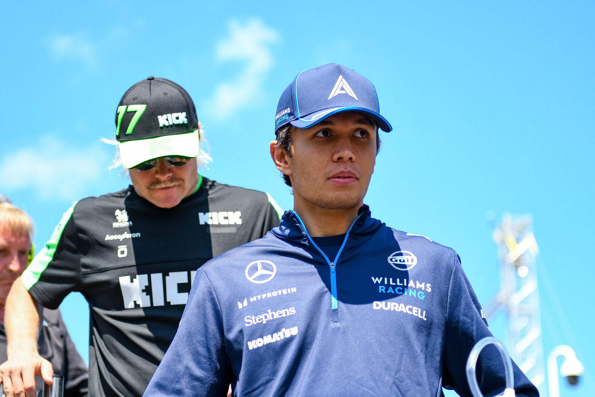 Alexander Albon #23, Williams Racing und Valtteri Bottas #77, Stake F1 Team Kick Sauber;Formel 1 GP Spa / Belgien. Sonntag, 28.07.2024