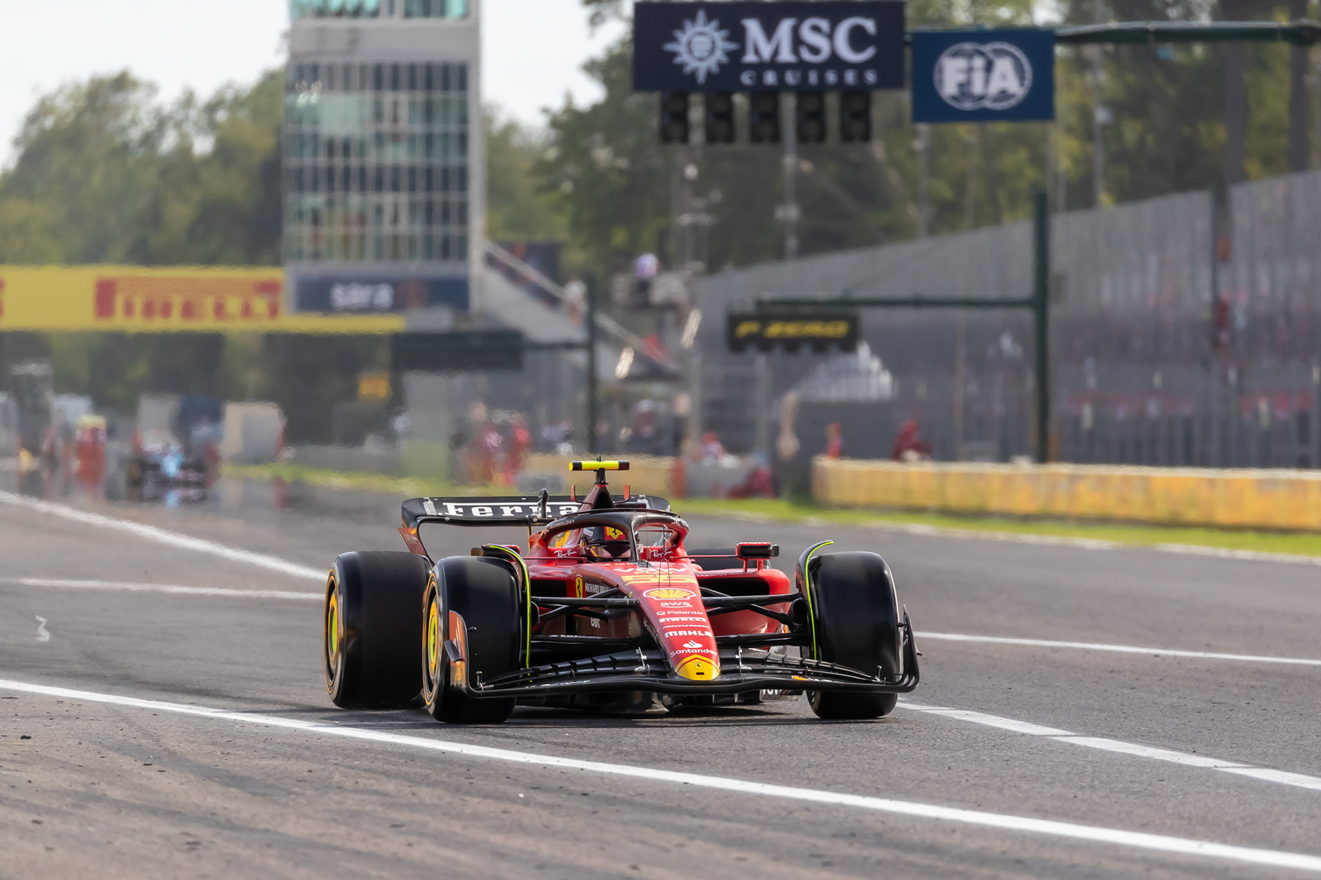 Carlos Sainz (ESP) Scuderia Ferrari; Formel 1 GP Italien / Monza. Sonntag, 03.09.2023