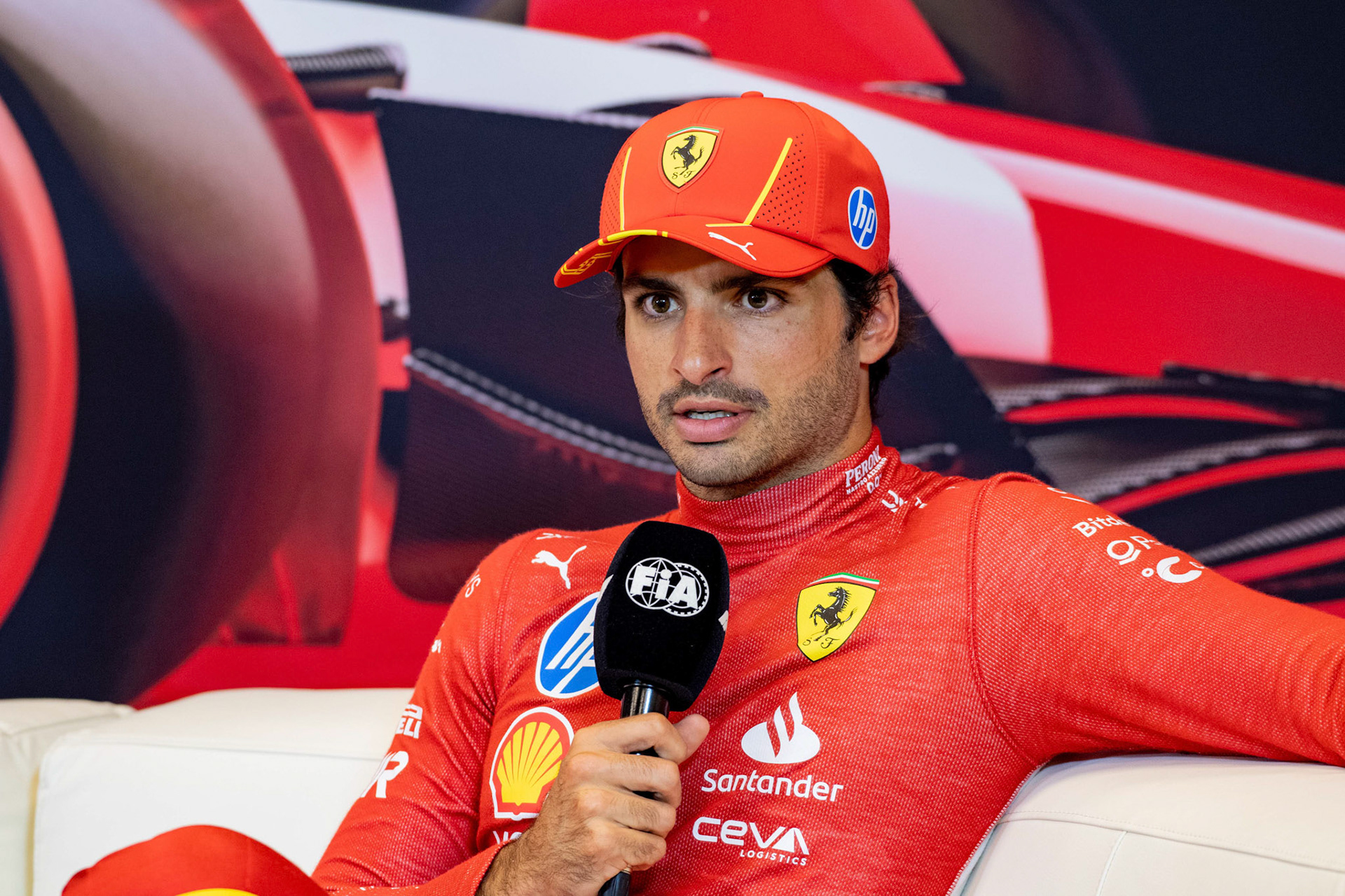 Carlos Sainz #55, Scuderia Ferrari in der Pressekonferenz; Formel1 GP Monaco Samstag, 25.05.2024