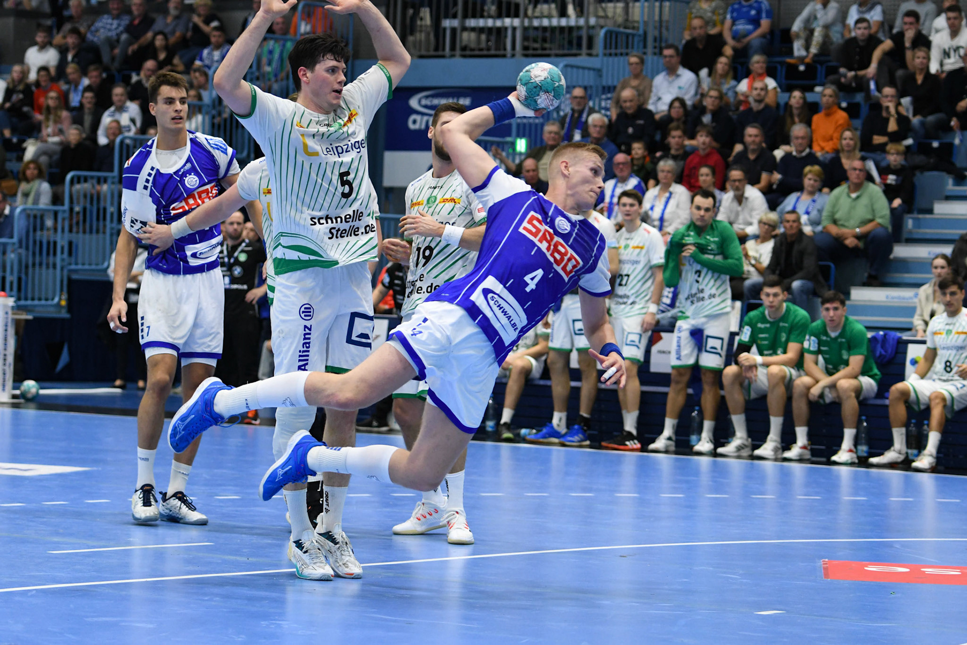 Ellidi Vidarsson #4; Handball Bundesliga; VfL Gummersbach - SCDHFK Leipzig 09.10.2022