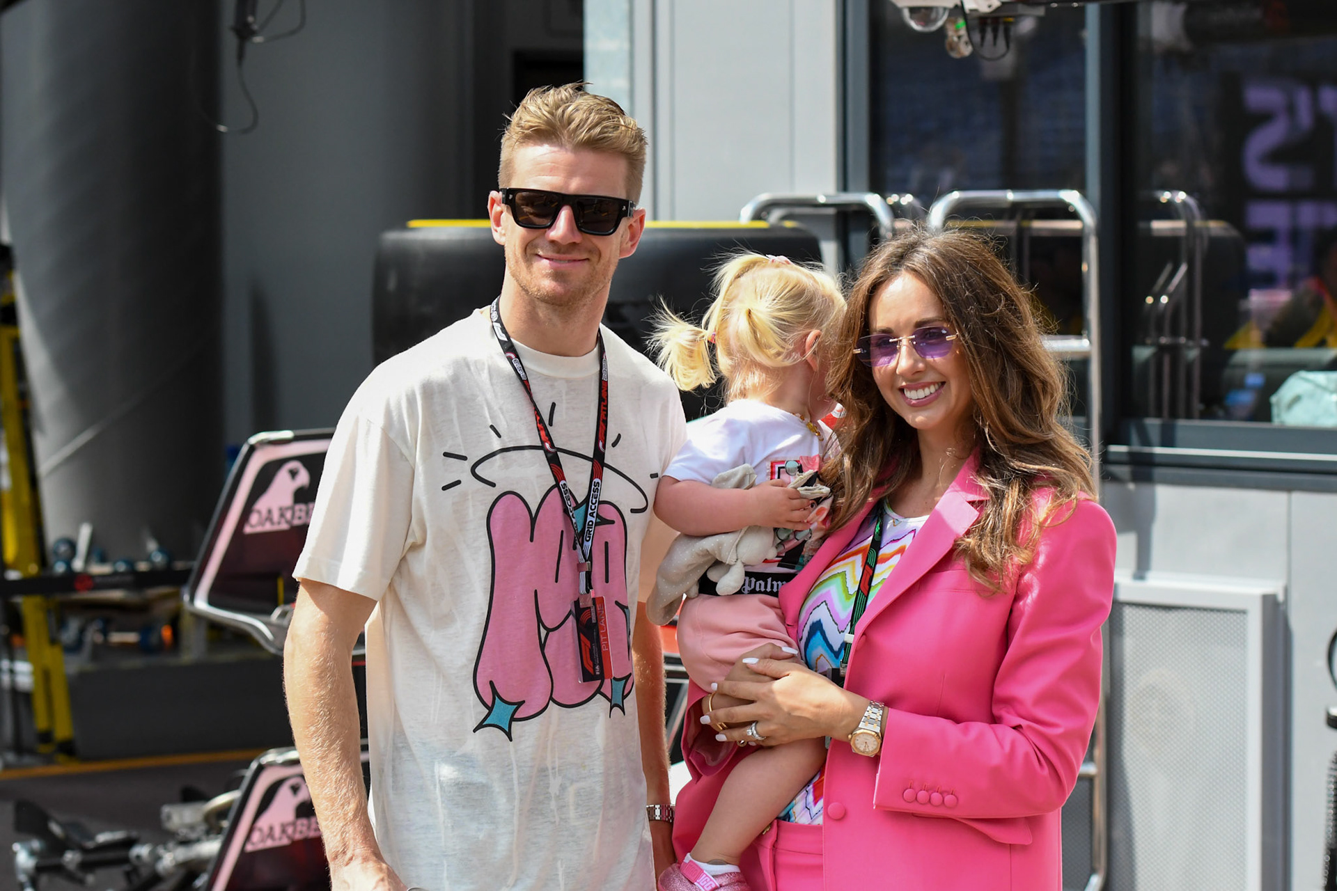 Nico Hülkenberg (GER) Haas F1 Team mit Ehefrau Egle Hülkenberg und Tochter Noemi Sky Hülkenberg; Formel 1 GP Monaco. Donnerstag 25.05.2023