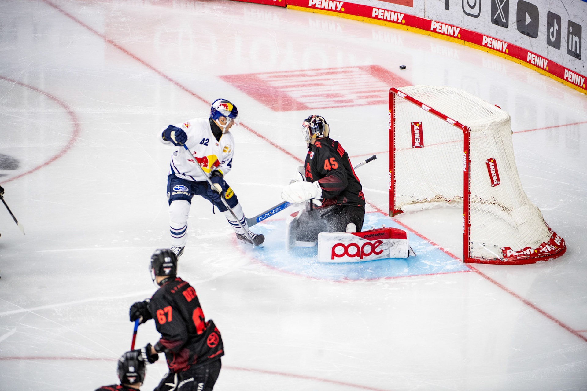 Tobias Ancicka, Stanislav Dietz, Yasin Ehliz; DEL Kölner Haie - EHC Red Bull München, 05.01.2024