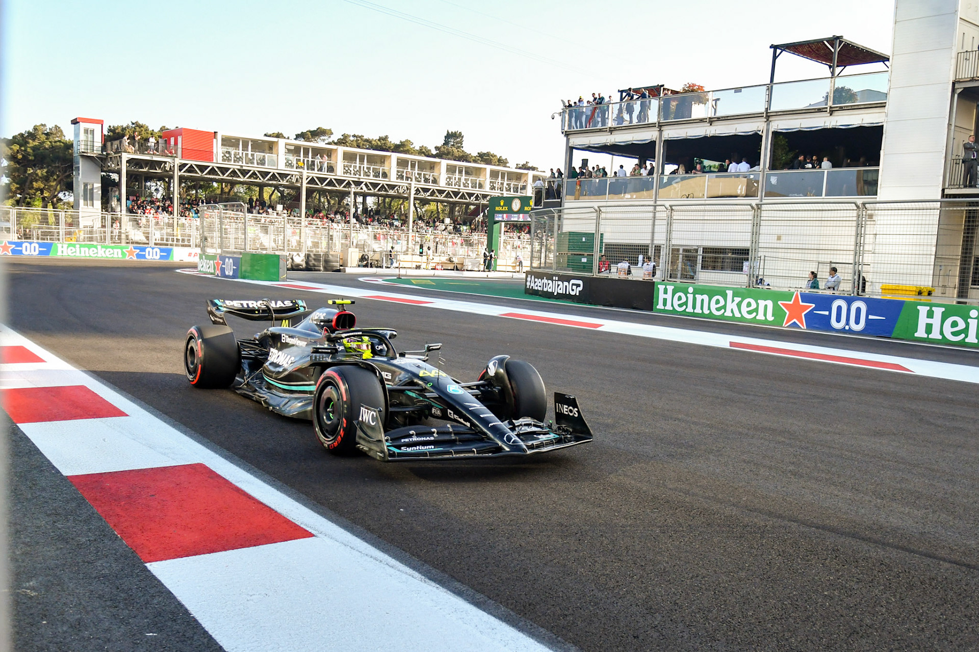 Lewis Hamilton (GBR) Mercedes AMG F1 Team; Formel 1 GP Baku Azerbaijan. Freitag 28.04.2023