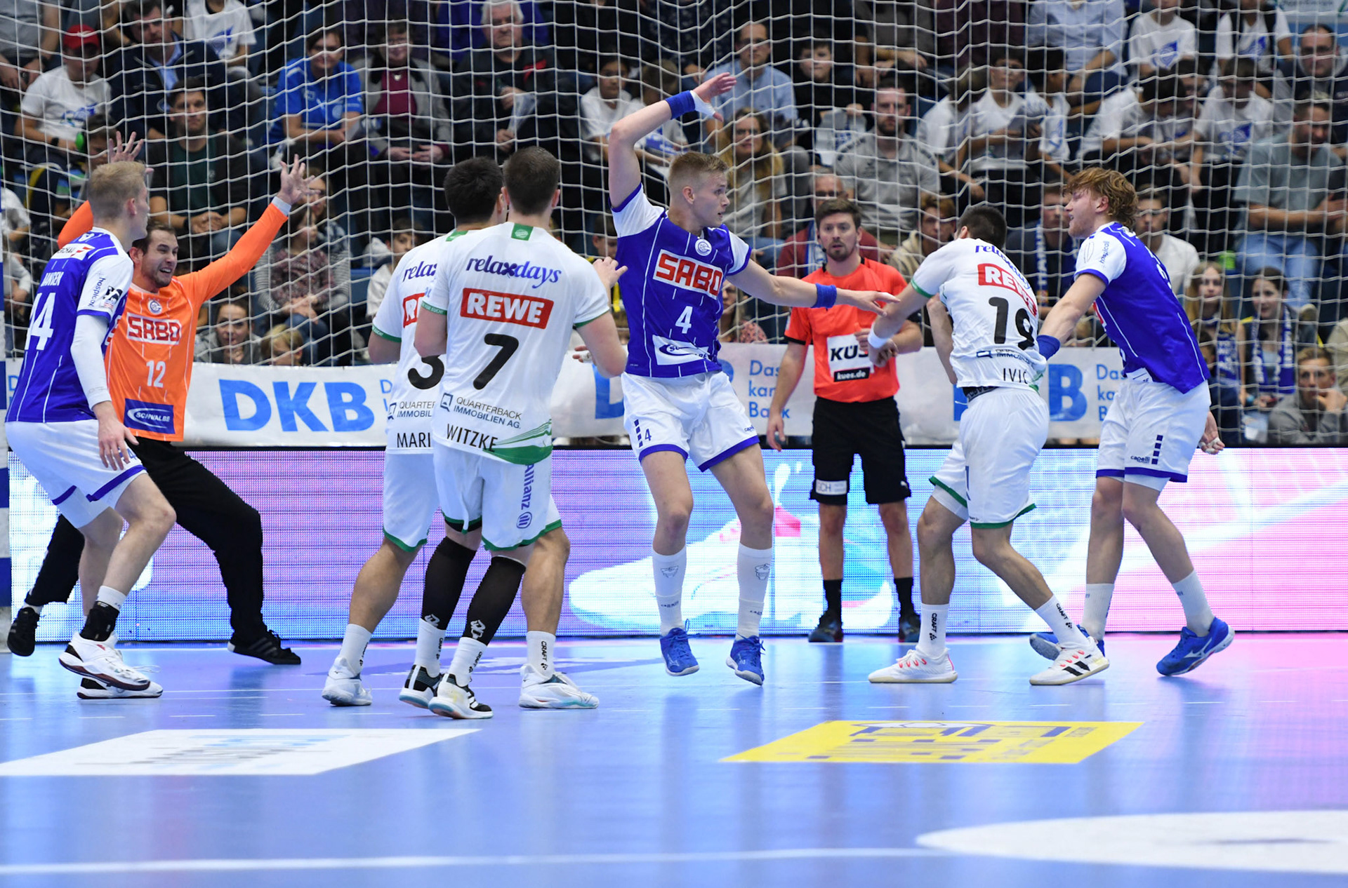 Ellidi Vidarsson #4; Handball Bundesliga; VfL Gummersbach - SCDHFK Leipzig 09.10.2022