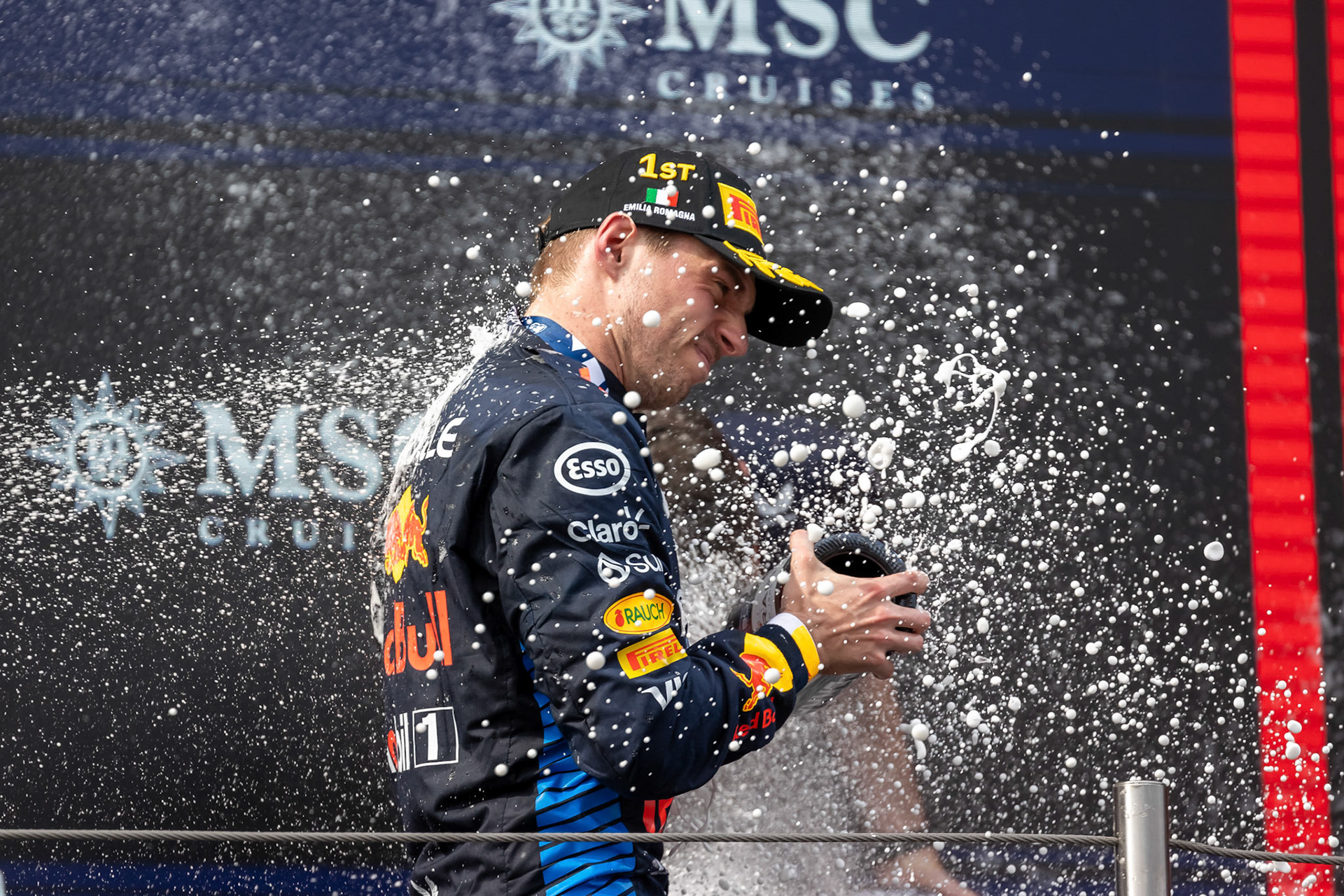 Max Verstappen #1, Oracle Red Bull Racing auf dem Podium.; F1 GP Imola / Italien Sonntag, 19.05.2024