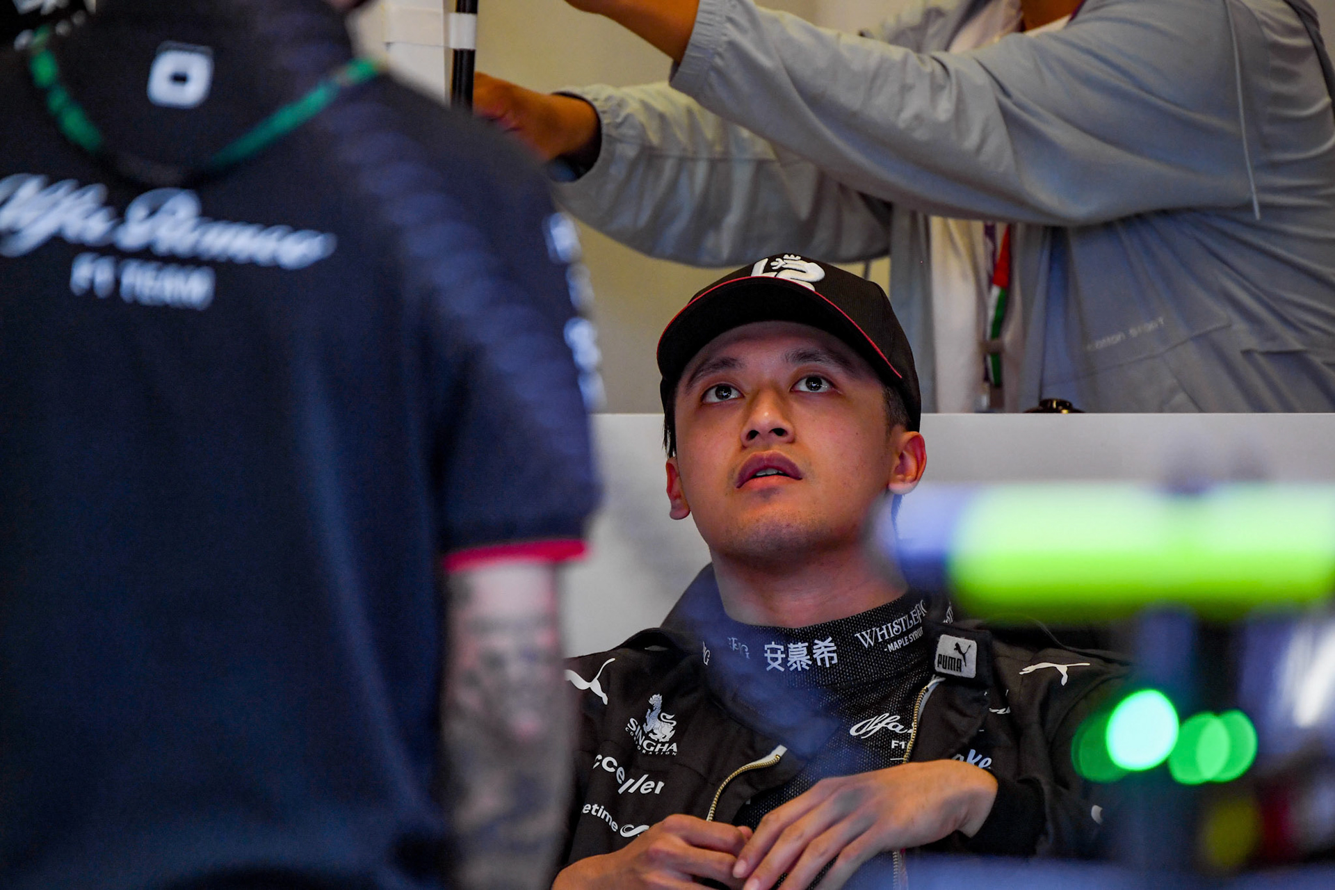 Guanyu Zhou (CHN) Alfa Romeo F1 Team;Formel 1 GP Abu Dhabi. Freitag 24.11.2023